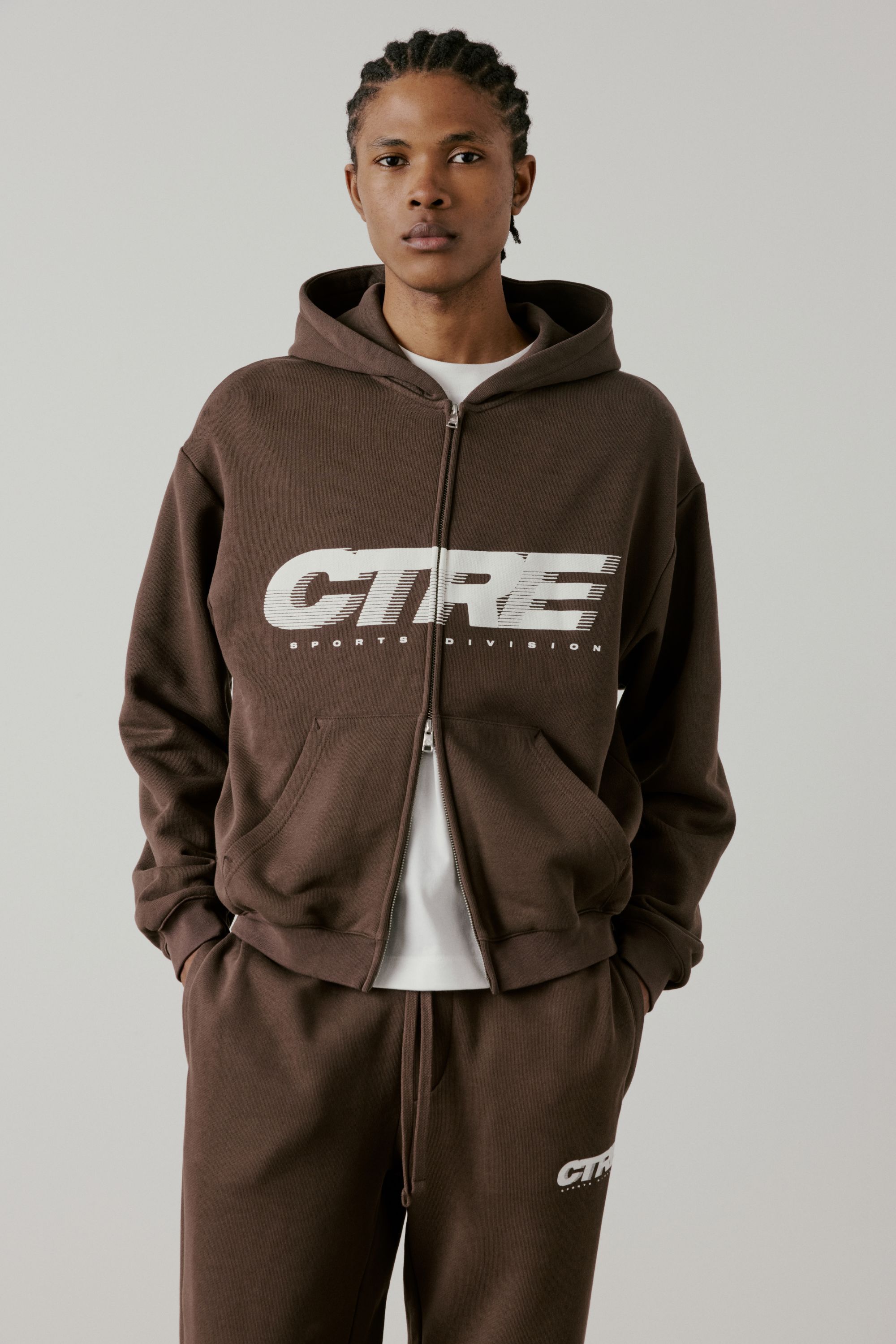 RETRO SPORT CTRE GRAPHIC ZIP THROUGH HOODIE - BROWN