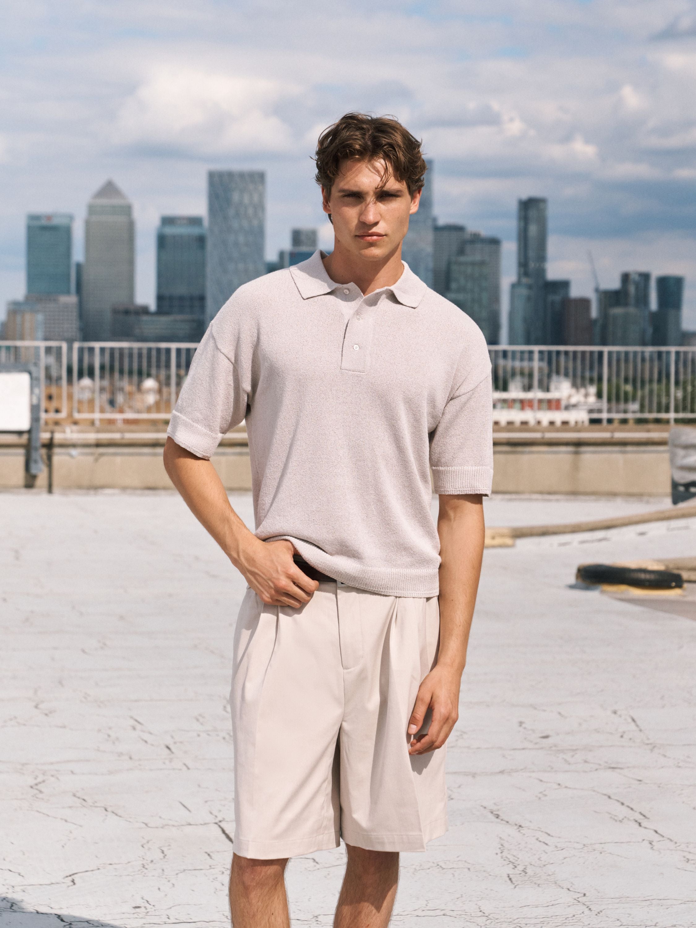 FINE GAUGE KNITTED SHORT SLEEVE POLO - MUSHROOM