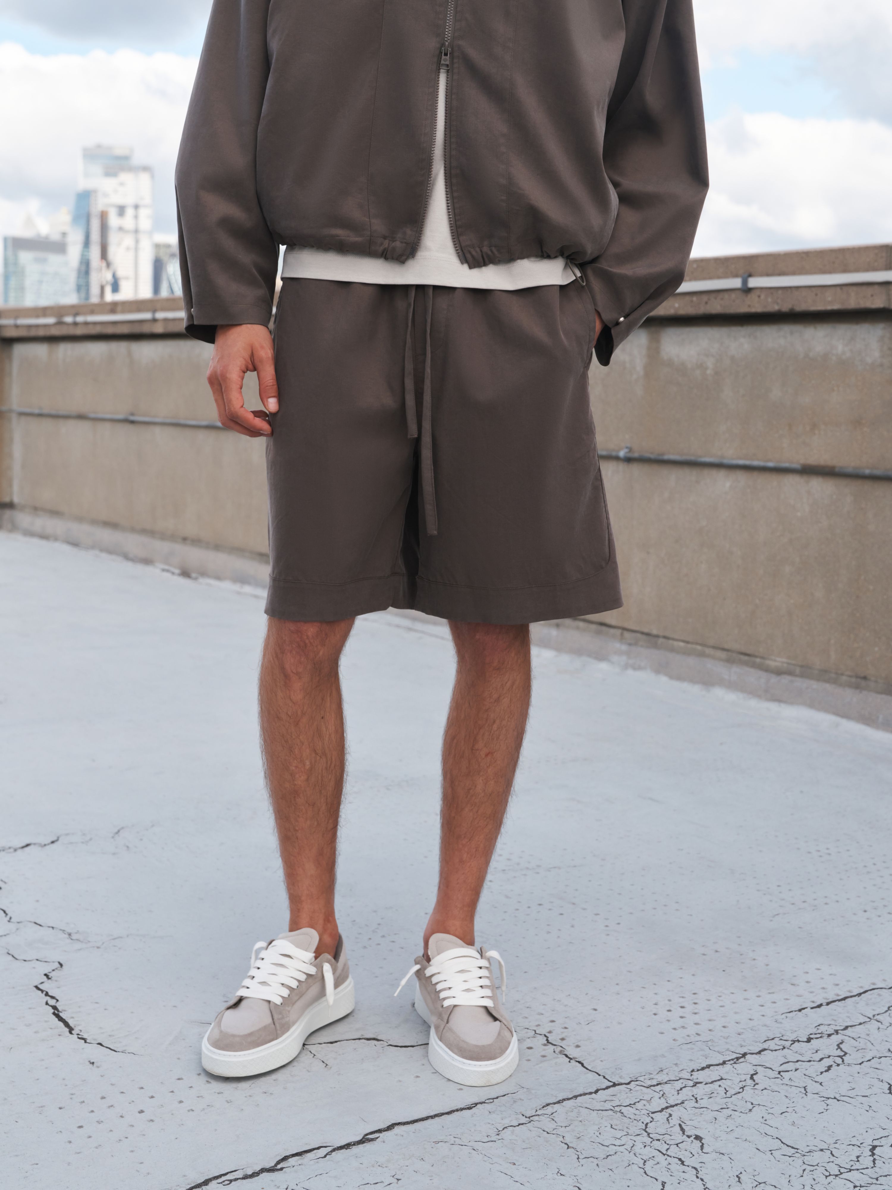 CUPRO PANELLED SHORTS - BROWN