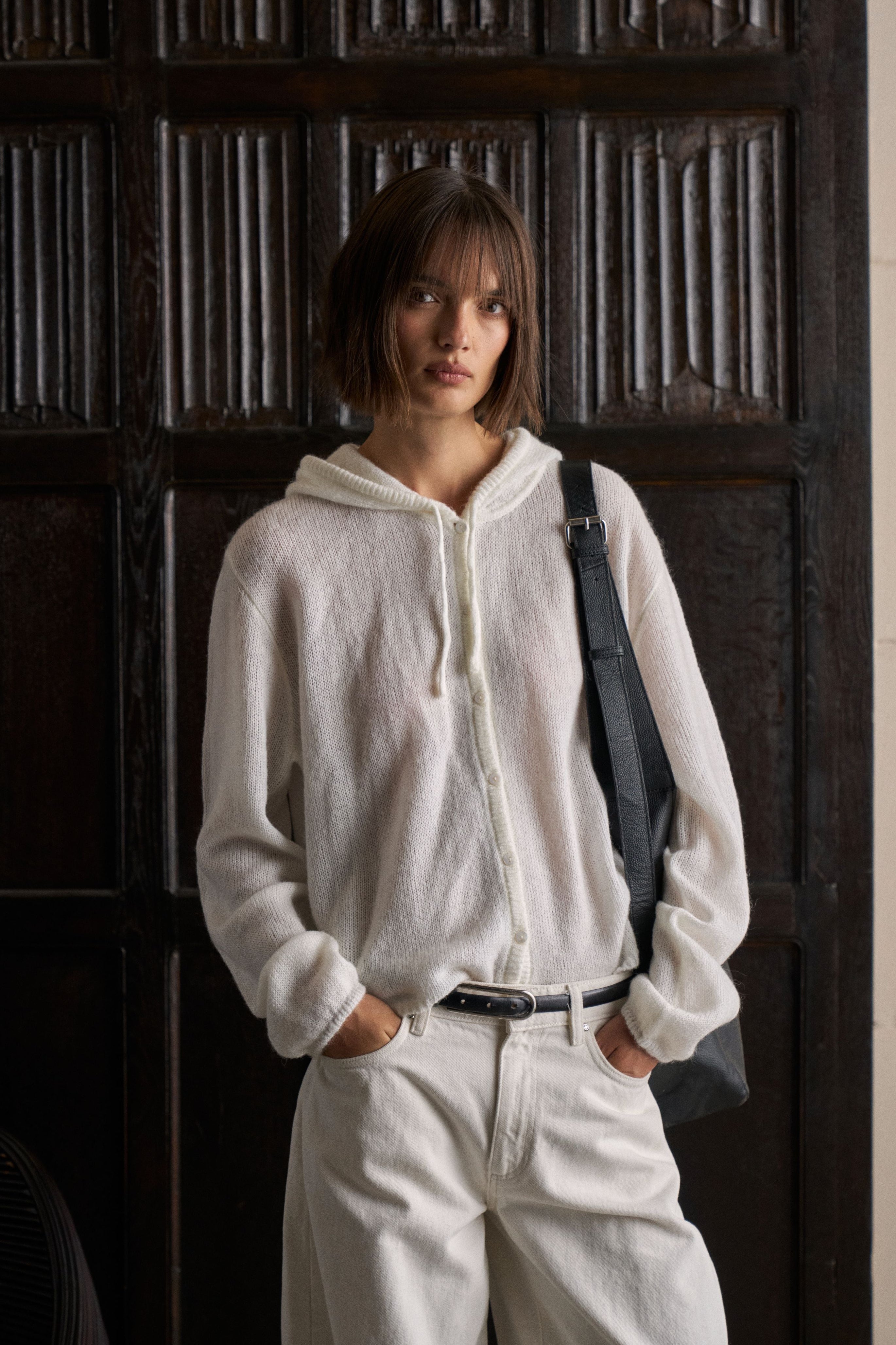 LOOSE KNIT HOODED CARDIGAN - OFF WHITE