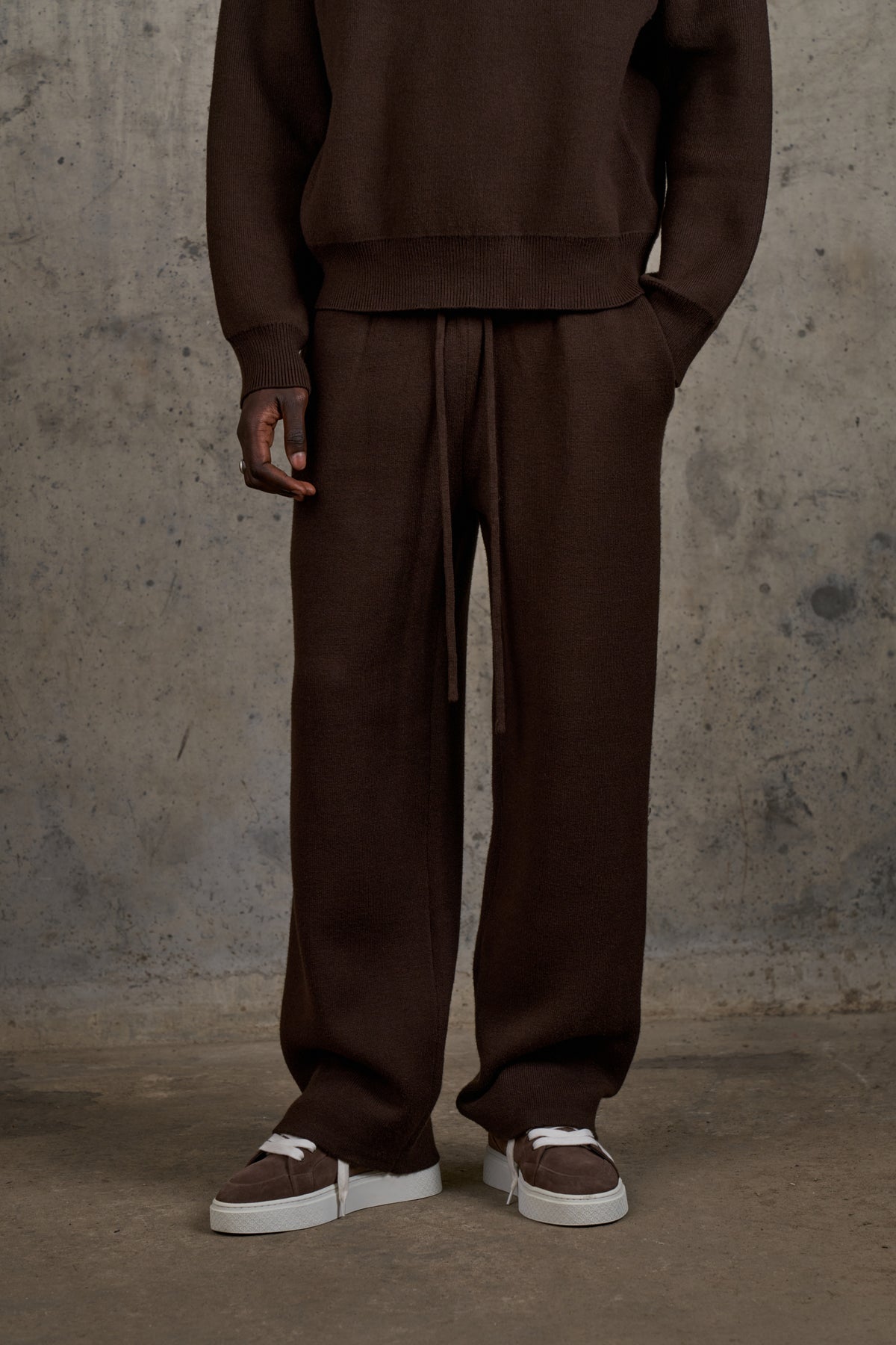 COMPACT KNIT COPYRIGHT JOGGERS - BROWN