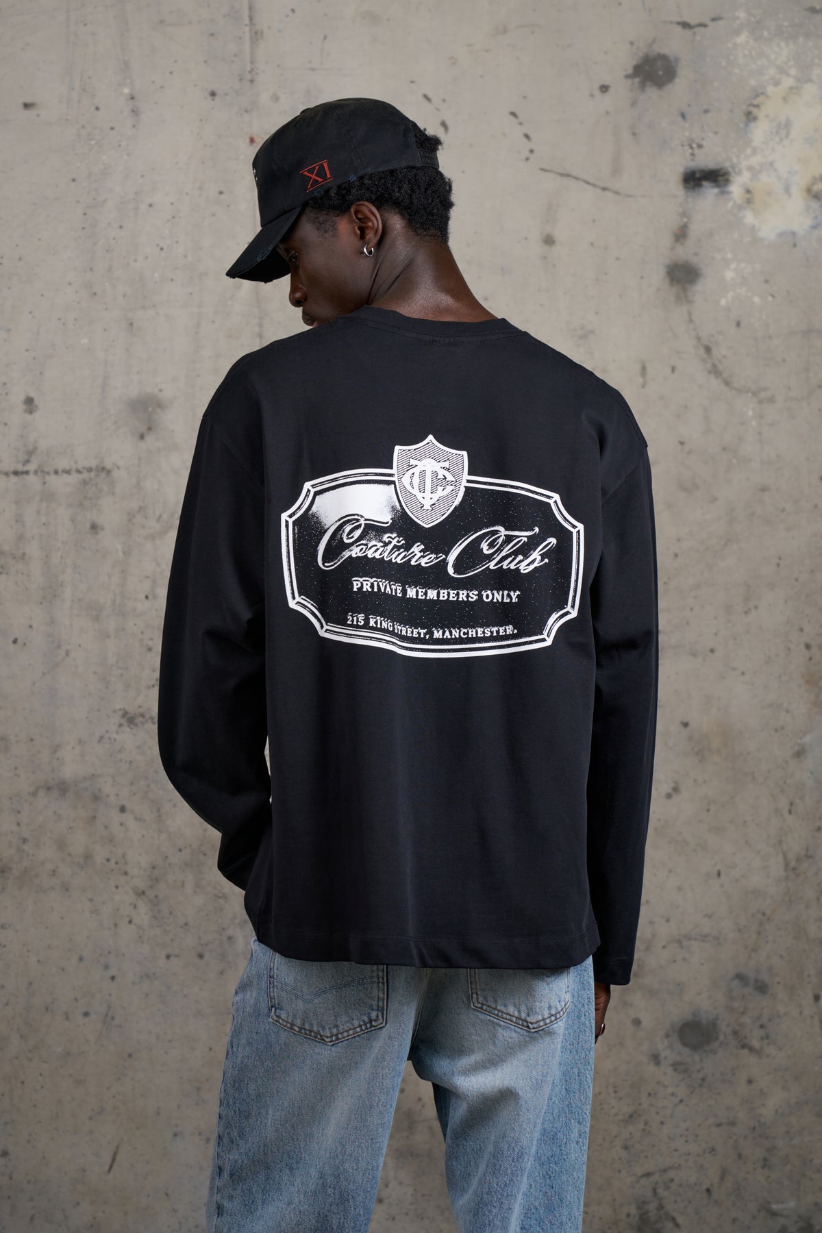 PRIVATE MEMBERS CLUB LONG SLEEVE T-SHIRT - BLACK