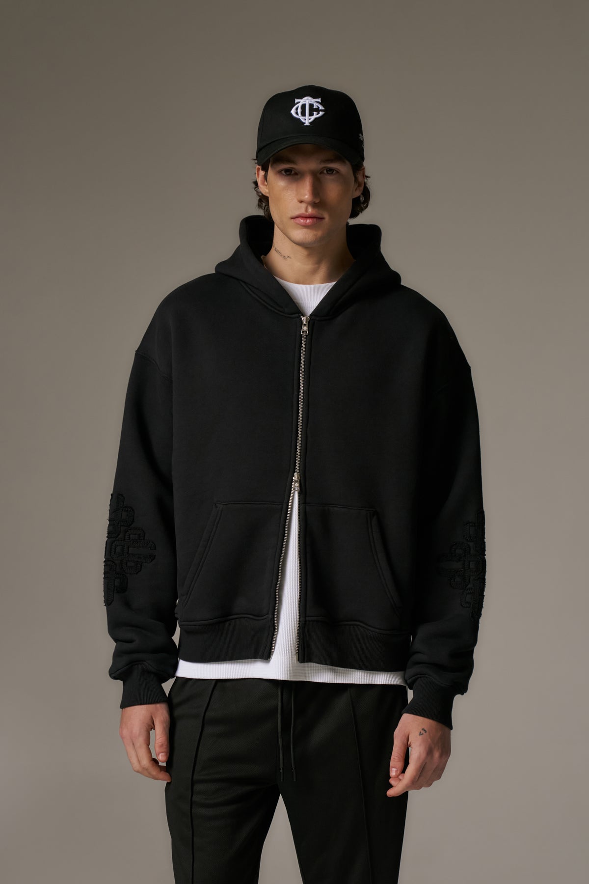EMBLEM APPLIQUE ZIP THROUGH HOODIE - BLACK