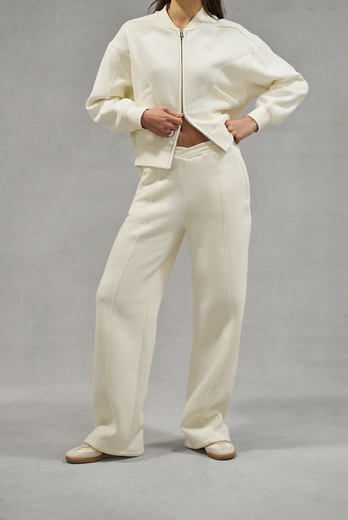 SEAM DETAIL CROSSOVER WAISTBAND JOGGERS - OFF WHITE