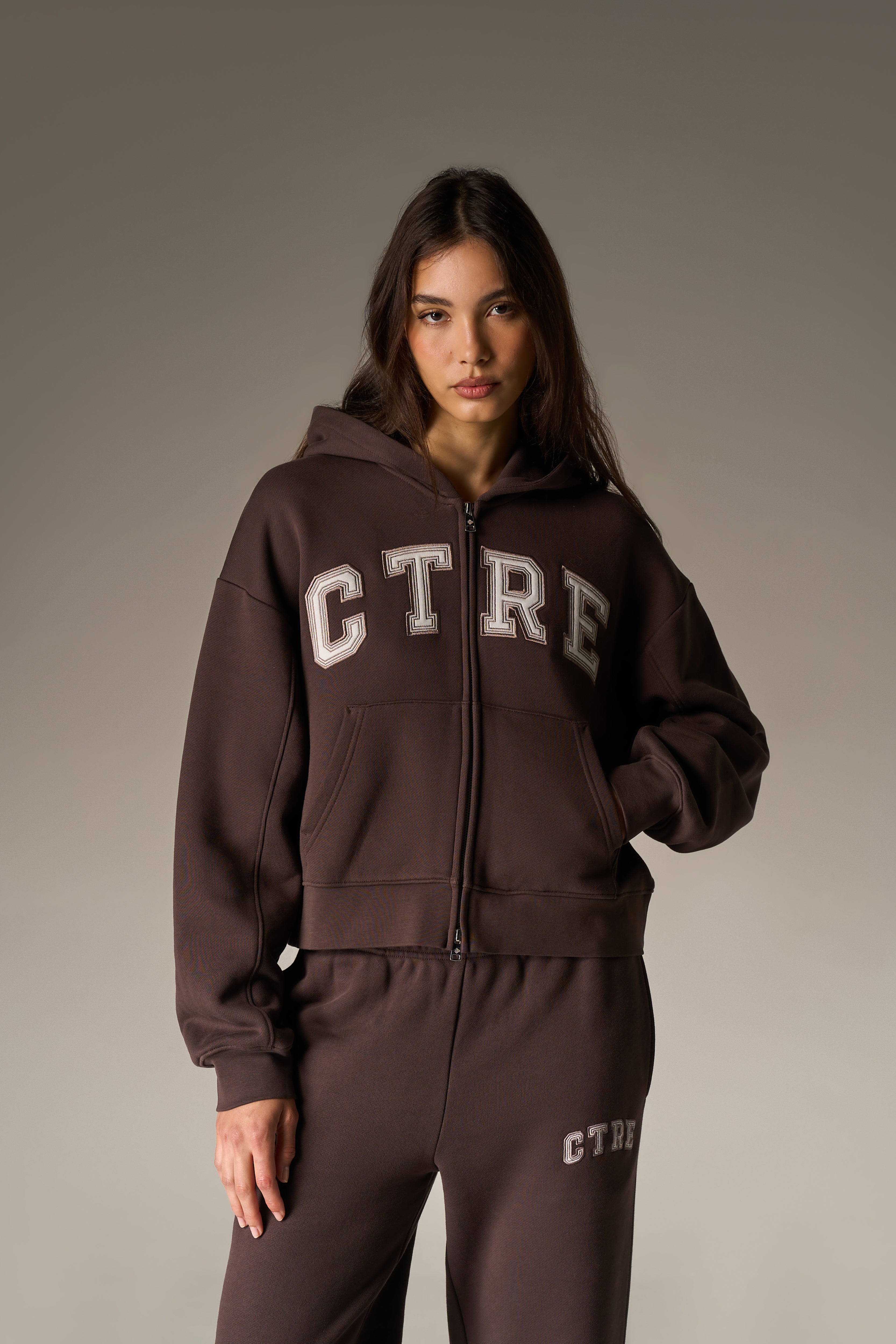 CTRE APPLIQUE ZIP THROUGH HOODIE - BROWN