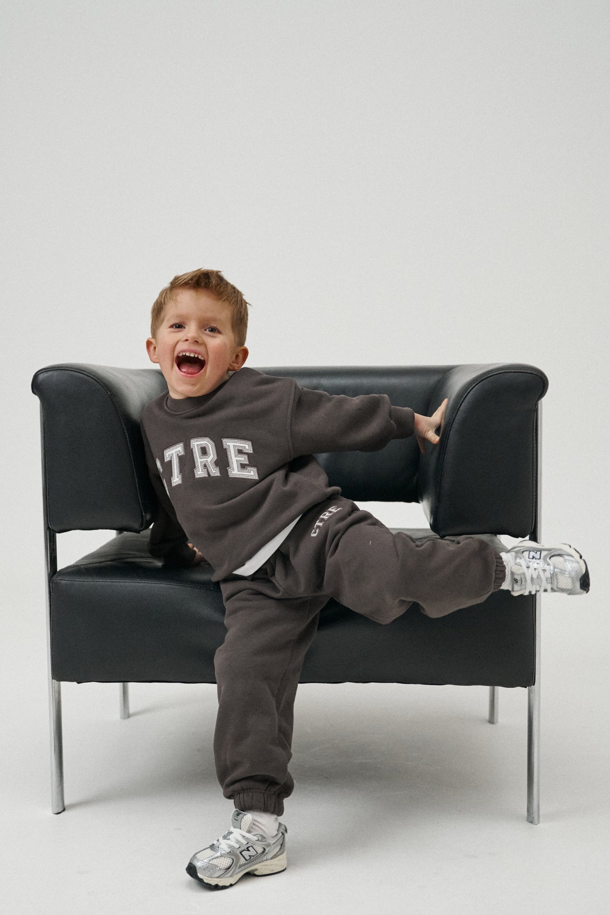 KIDS CTRE JOGGERS - BROWN