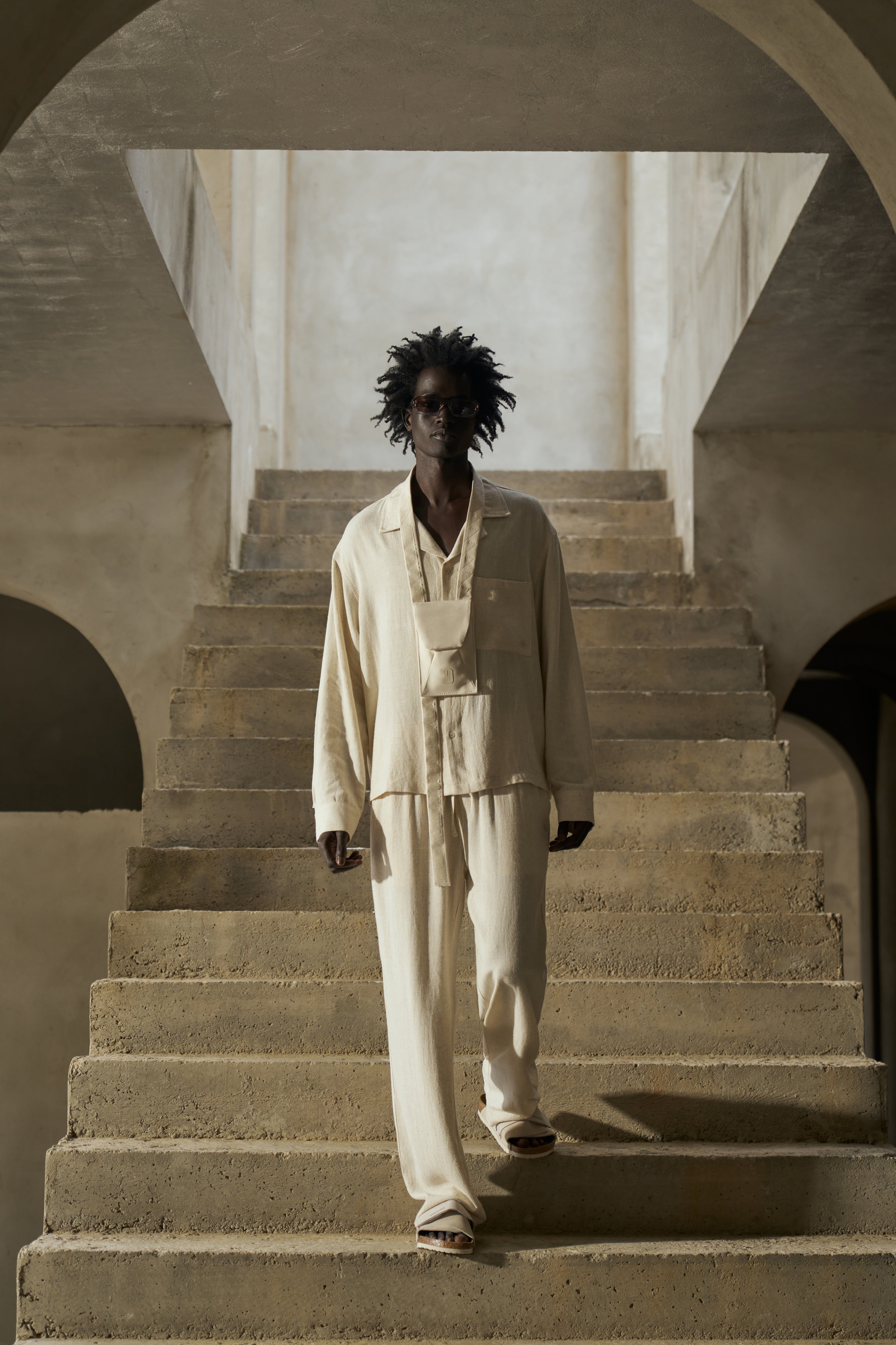 TEXTURED WOVEN TROUSERS - BEIGE