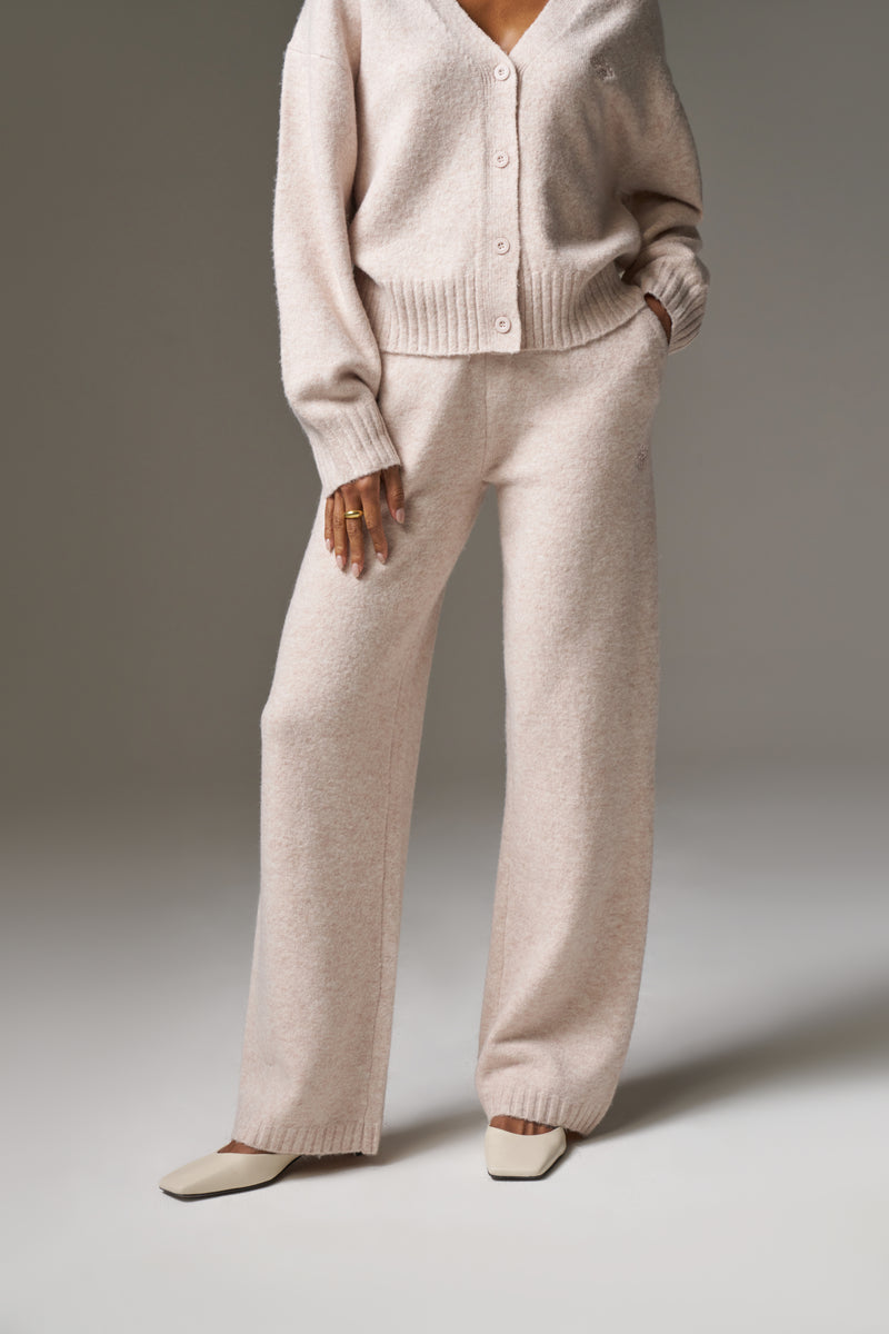 FLUFFY EMBLEM EMBROIDERED JOGGER - PINK