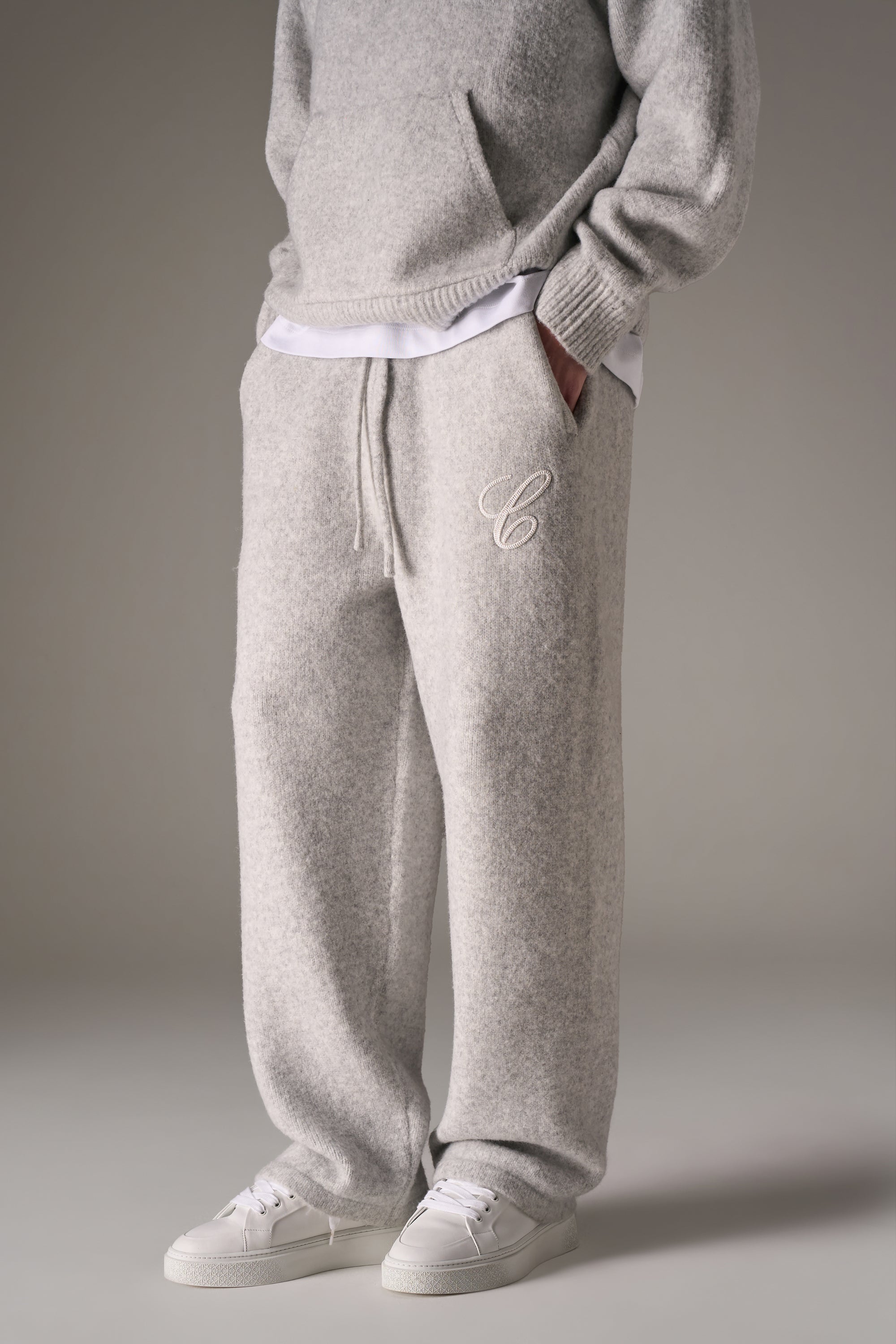 CHAINSTITCH EMBROIDERY KNITTED BARREL LEG JOGGERS - GREY