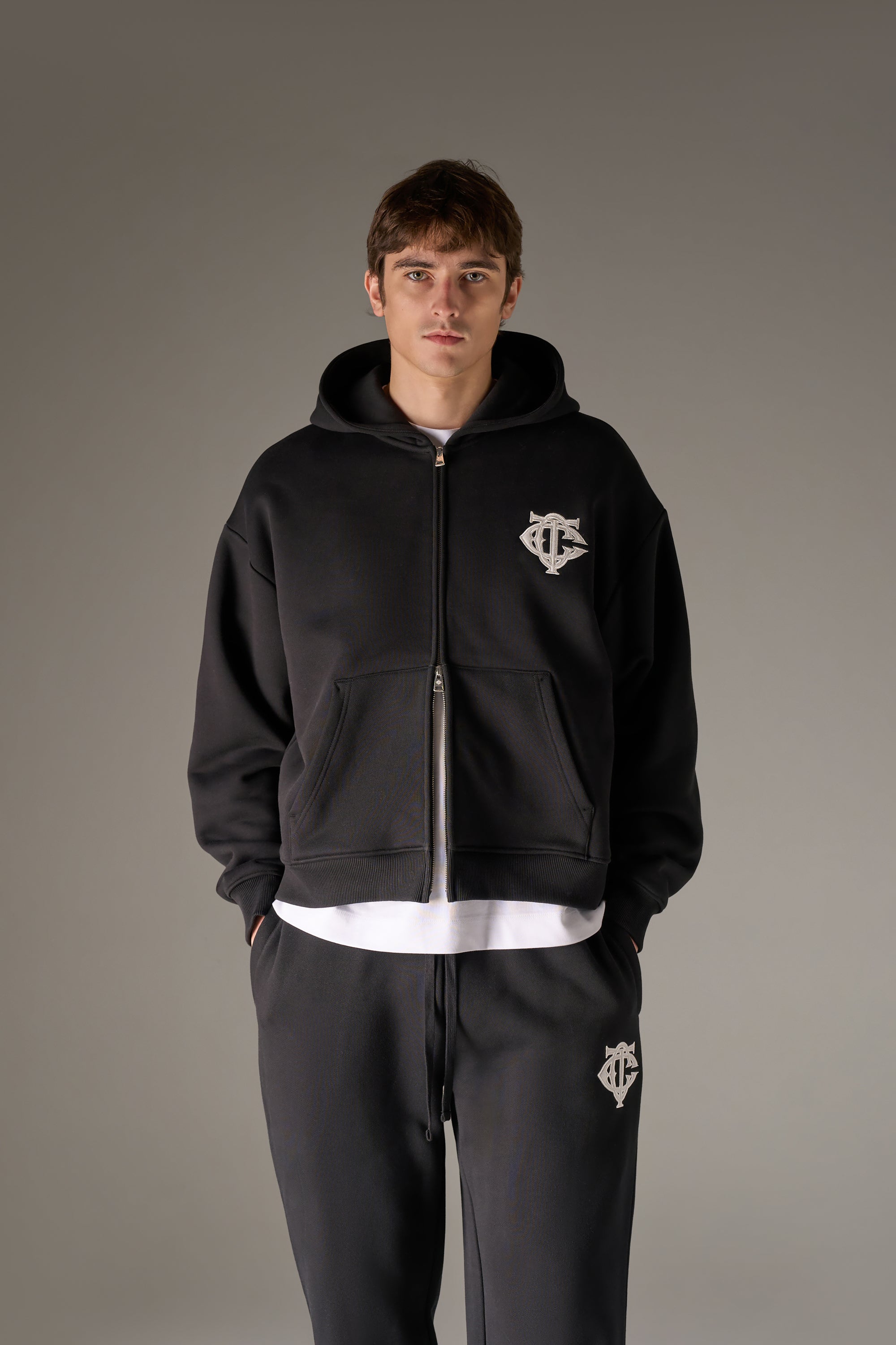 HEAVYWEIGHT MONOGRAM APPLIQUE EMBLEM ZIP THROUGH - BLACK