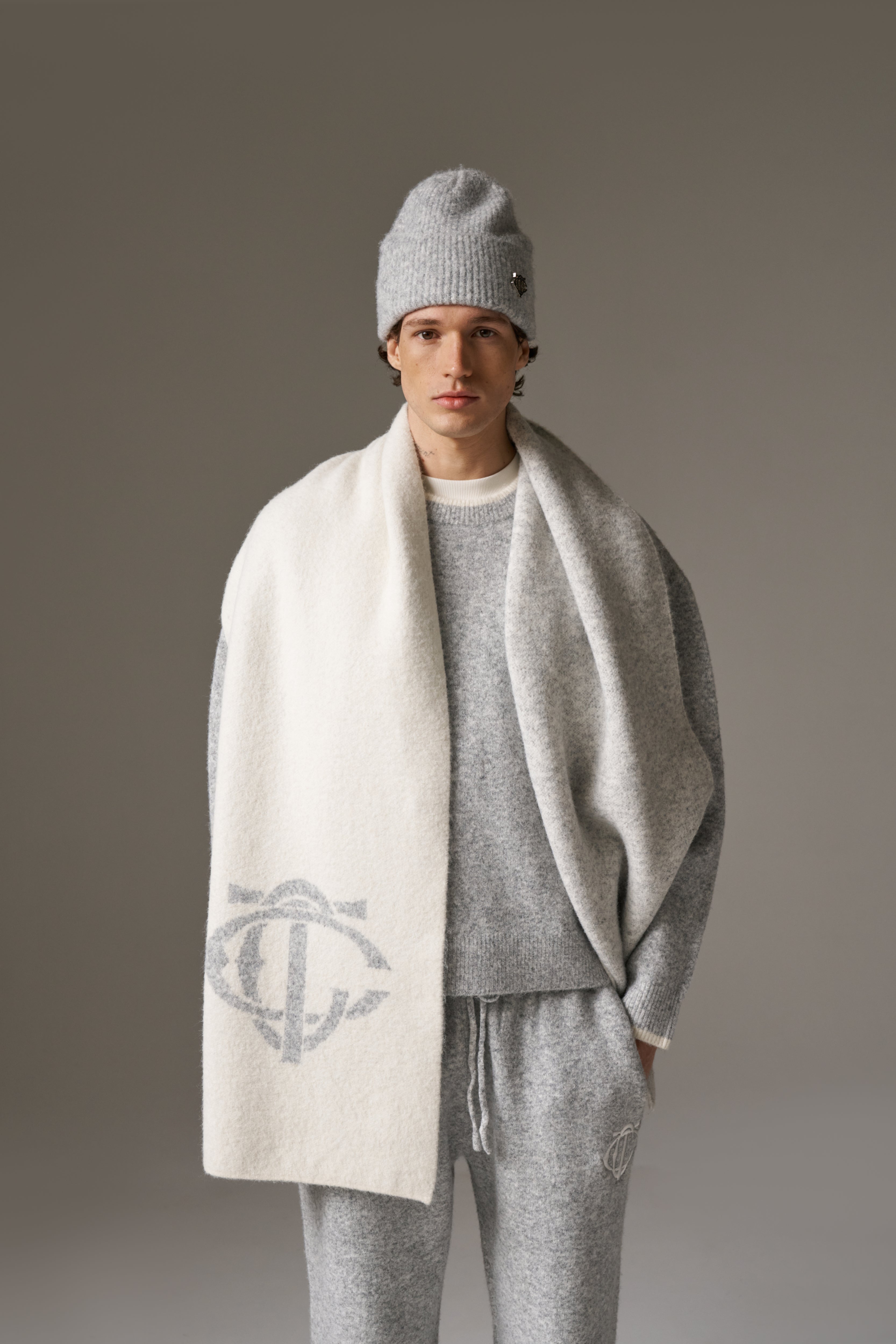 MONOGRAM SCARF - OFF WHITE