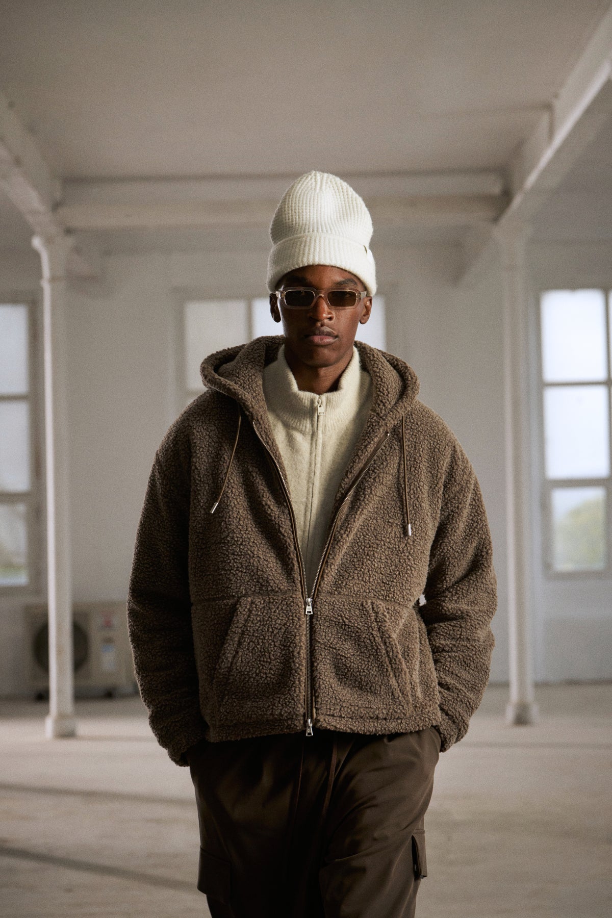 WASHED BORG ZIP THROUGH JACKET - BROWN