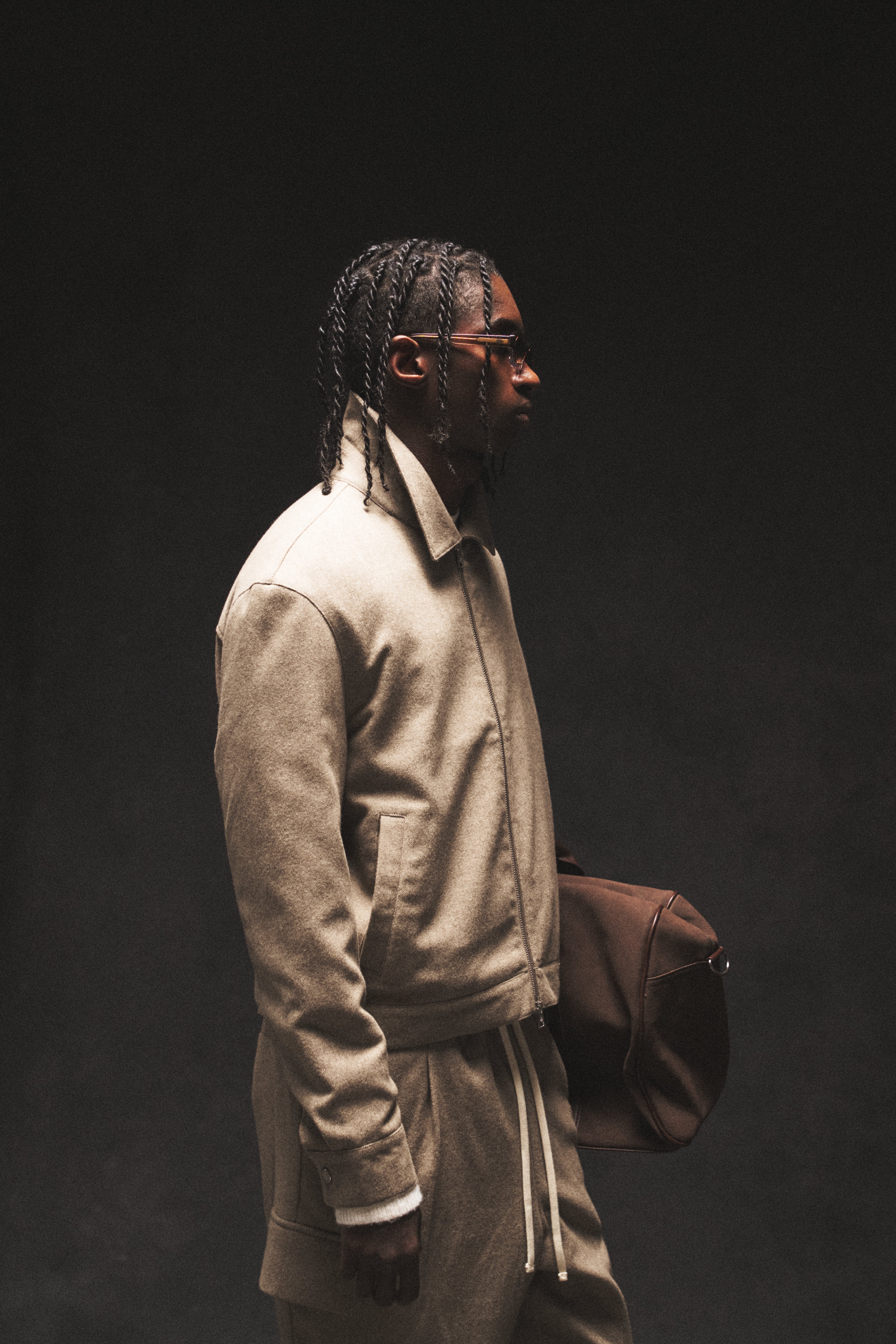 TAILORED HERRINGBONE JACKET - BEIGE