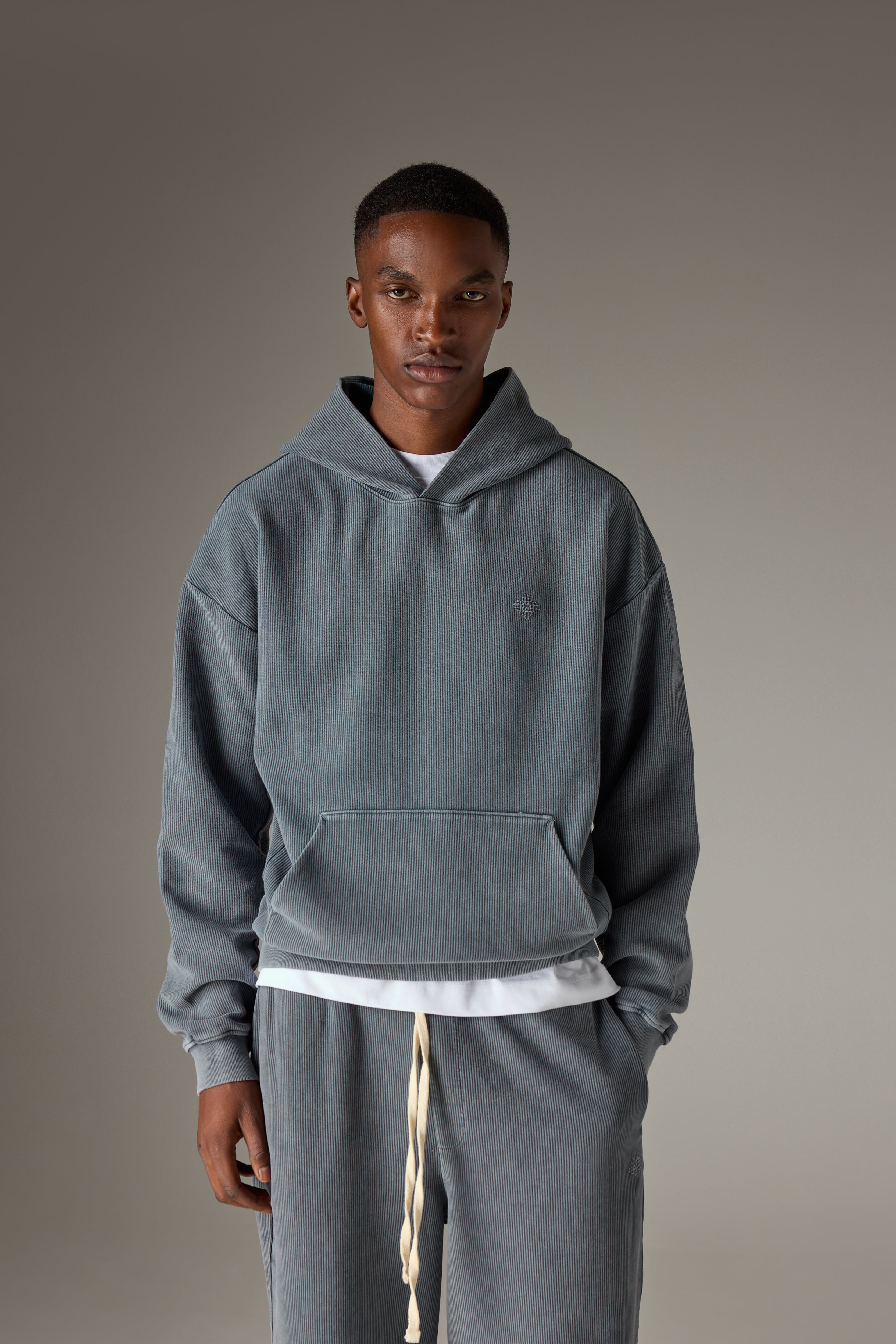 HEAVYWEIGHT WASHED RIBBED HOODIE - GREY