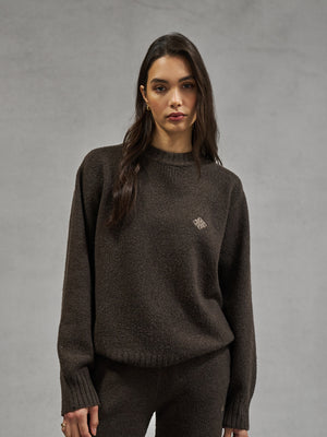 FLUFFY KNIT EMBLEM EMBROIDERED CREW - BROWN