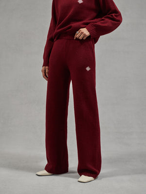 FLUFFY KNIT EMBLEM EMBROIDERED JOGGER - BURGUNDY