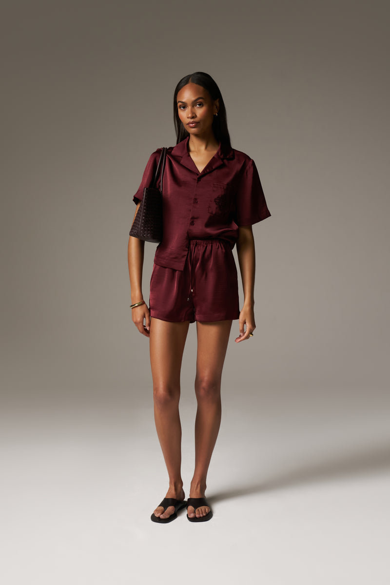 SATIN EMBLEM SHORTS