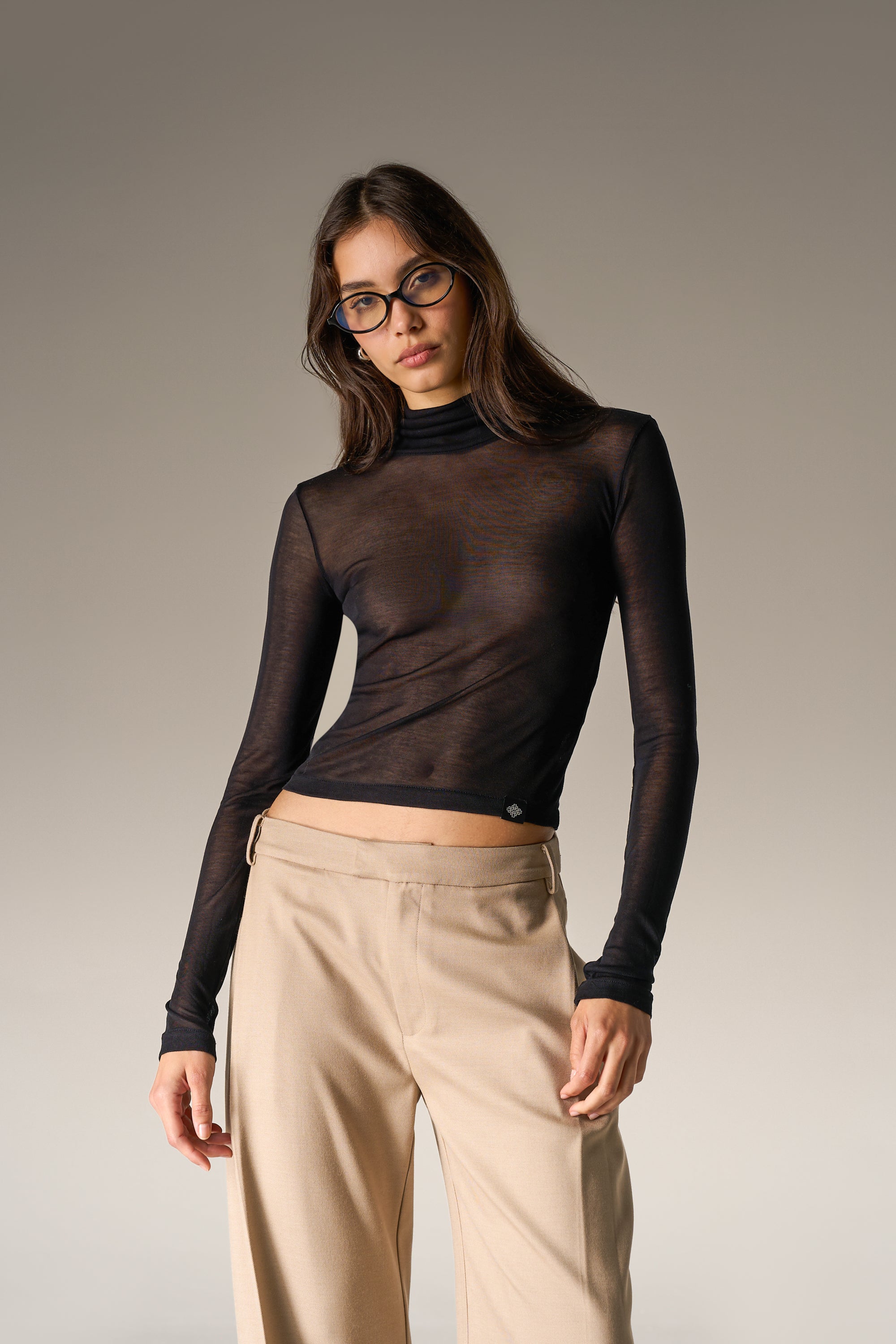 LIGHTWEIGHT ROLL NECK TOP - BLACK