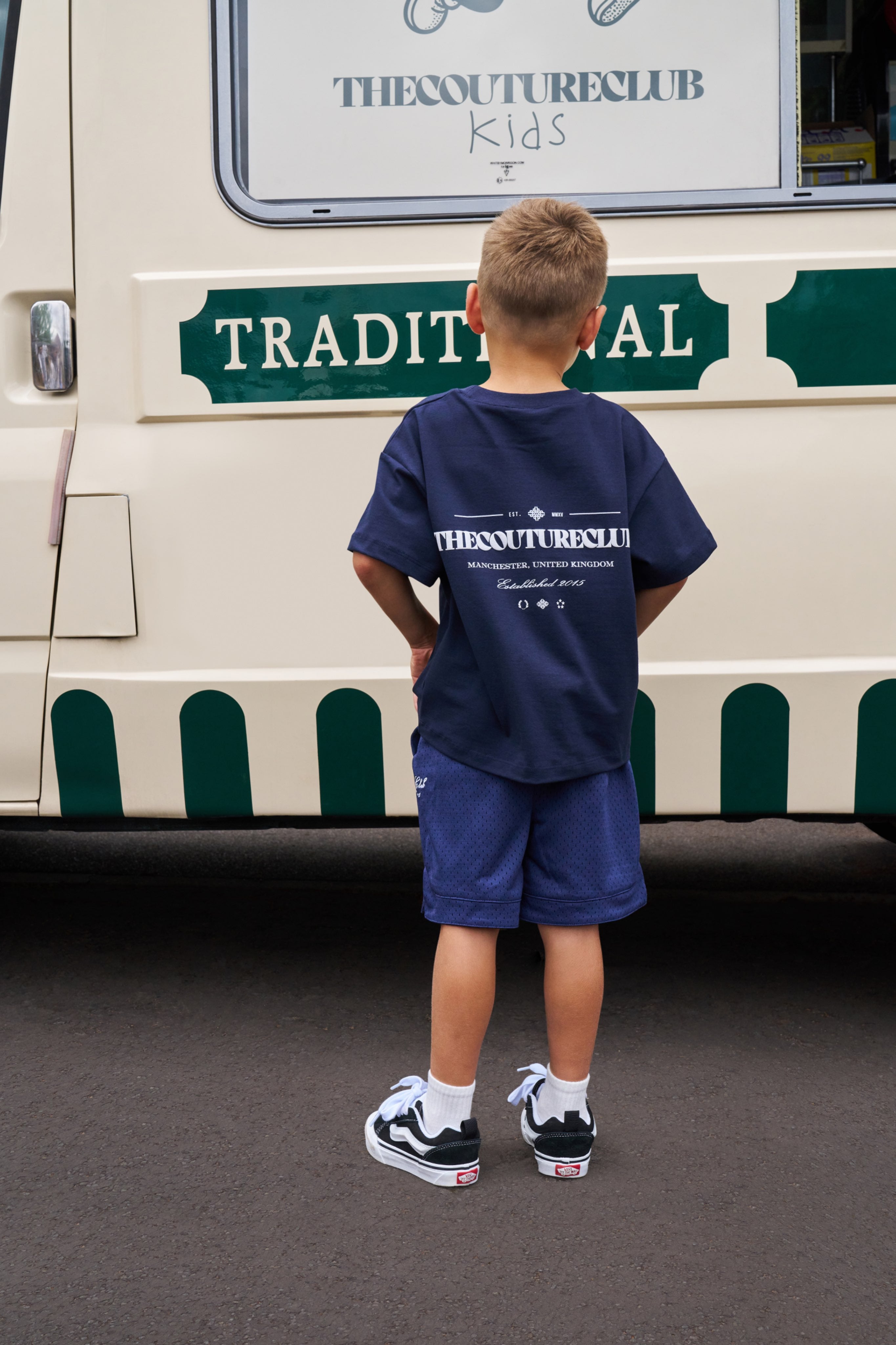 KIDS COPYRIGHT MULTI GRAPHIC T-SHIRT - NAVY