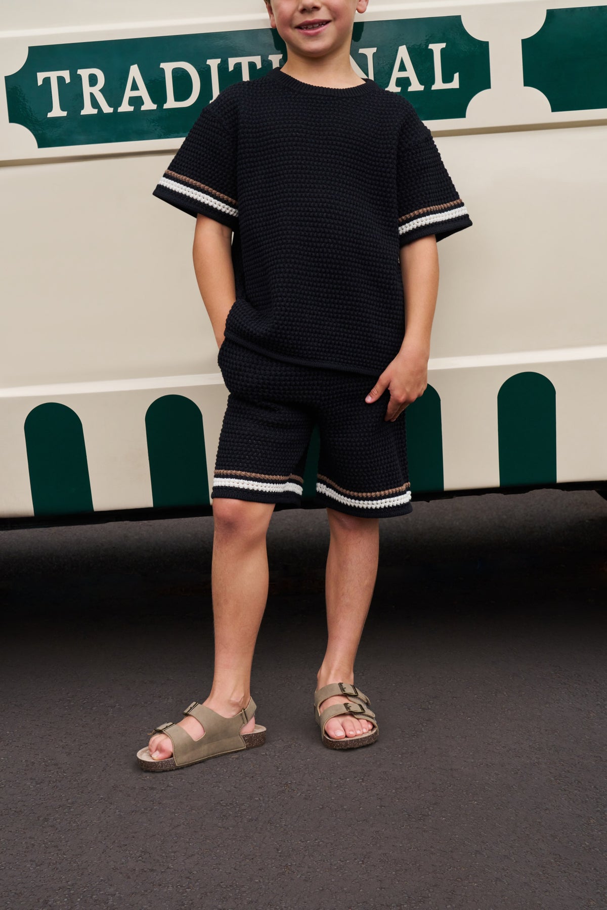 KIDS STRIPE CROCHET KNIT SHORTS - BLACK