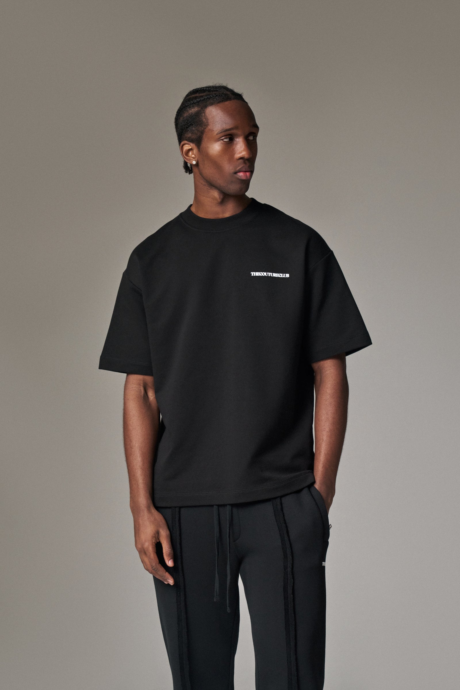 HEAVYWEIGHT COPYRIGHT T-SHIRT - BLACK