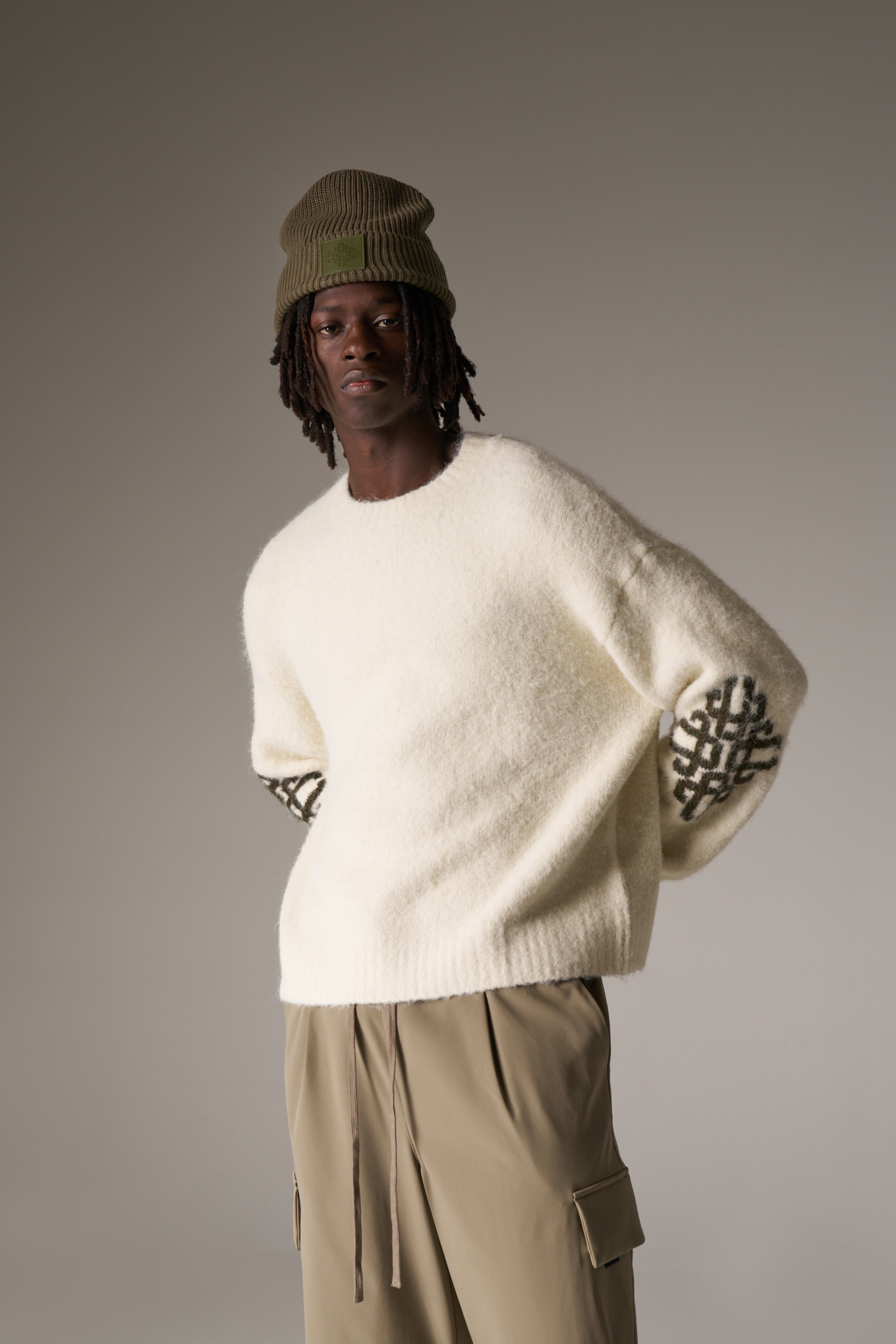 BRUSHED EMBLEM SLEEVE KNITTED CREW - OFF WHITE