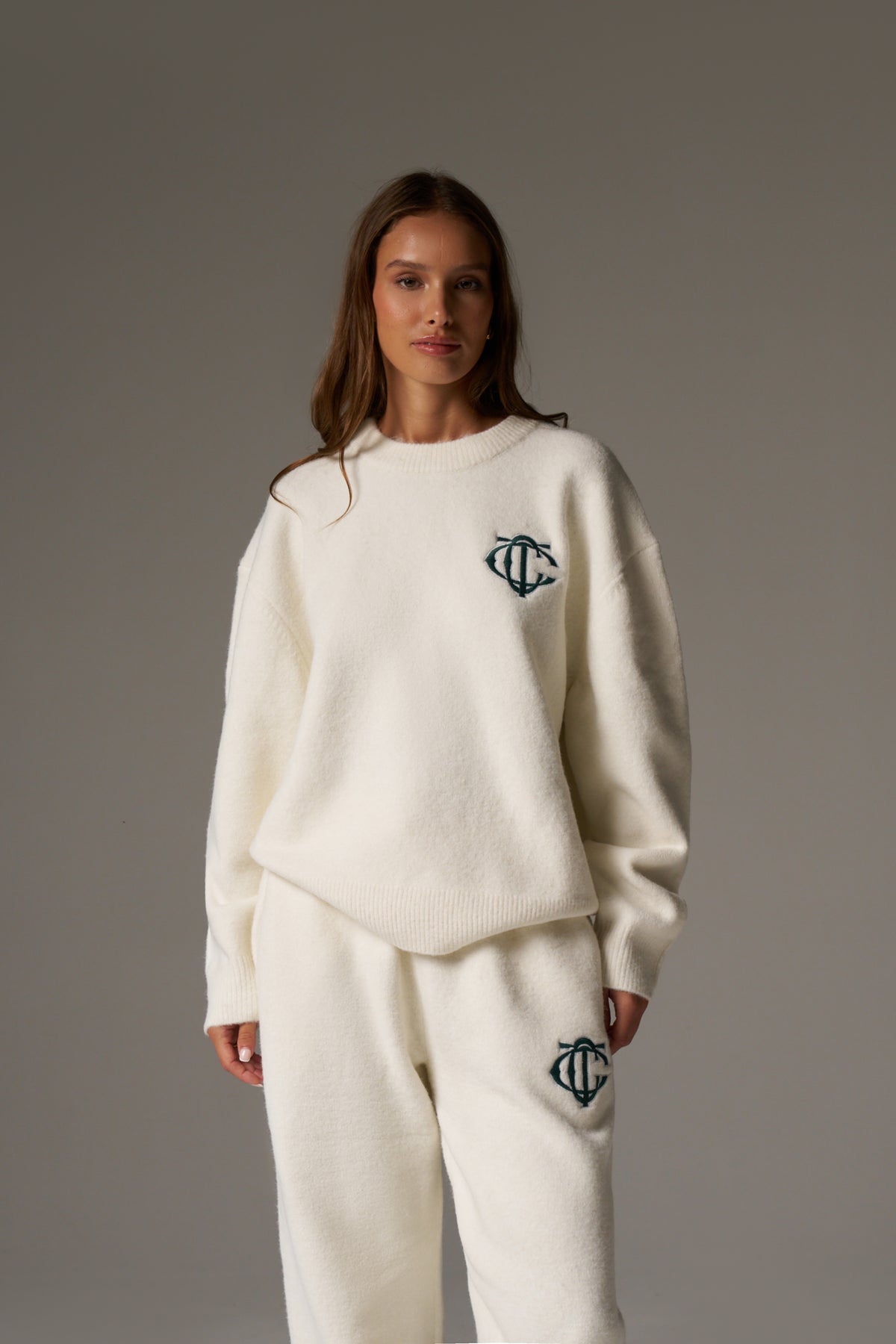 MONOGRAM KNITTED CREW - OFF WHITE