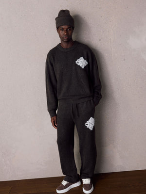 EMBLEM FLUFFY KNIT CREW - BROWN