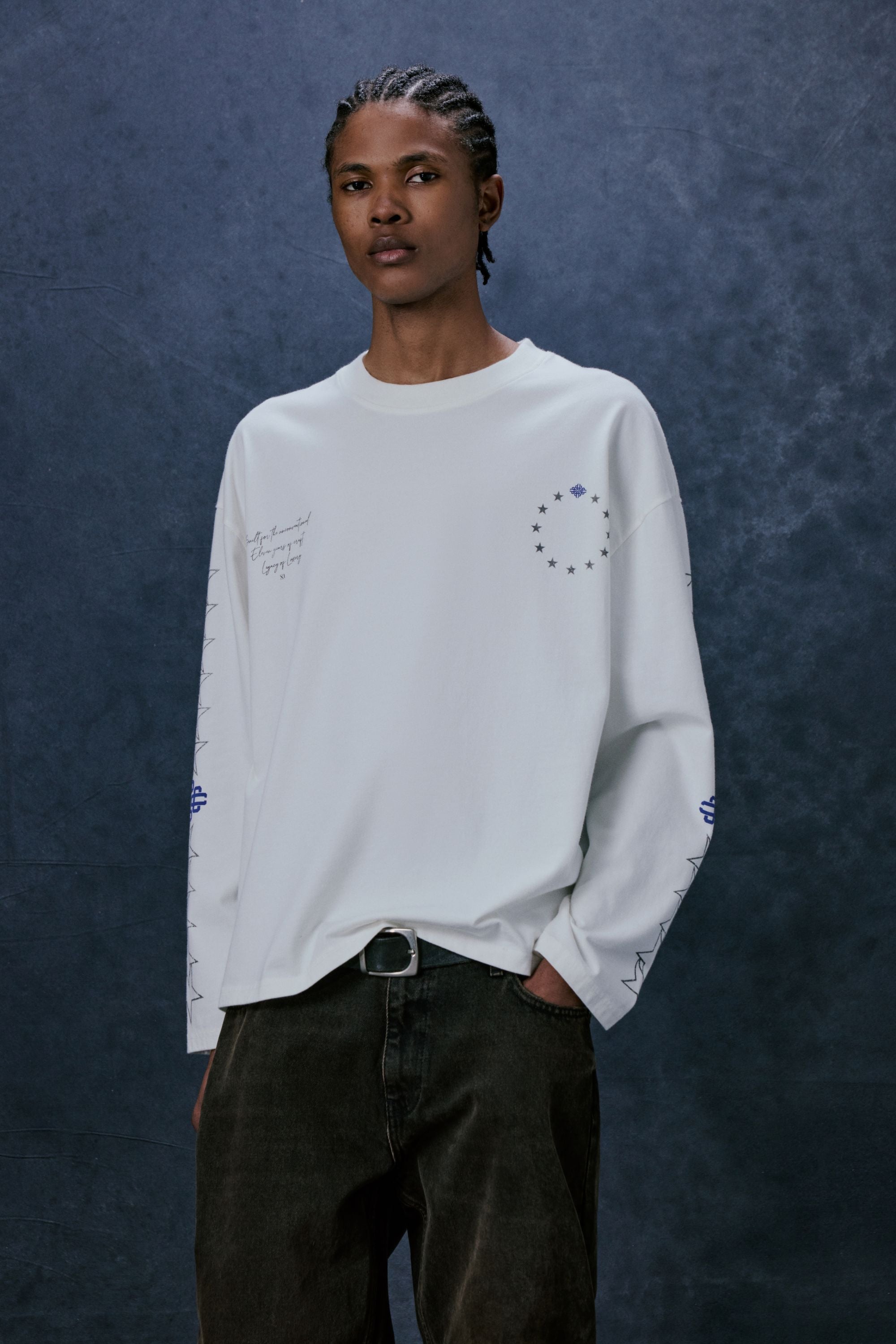 LEGACY GRAPHIC LONG SLEEVE T-SHIRT - WHITE