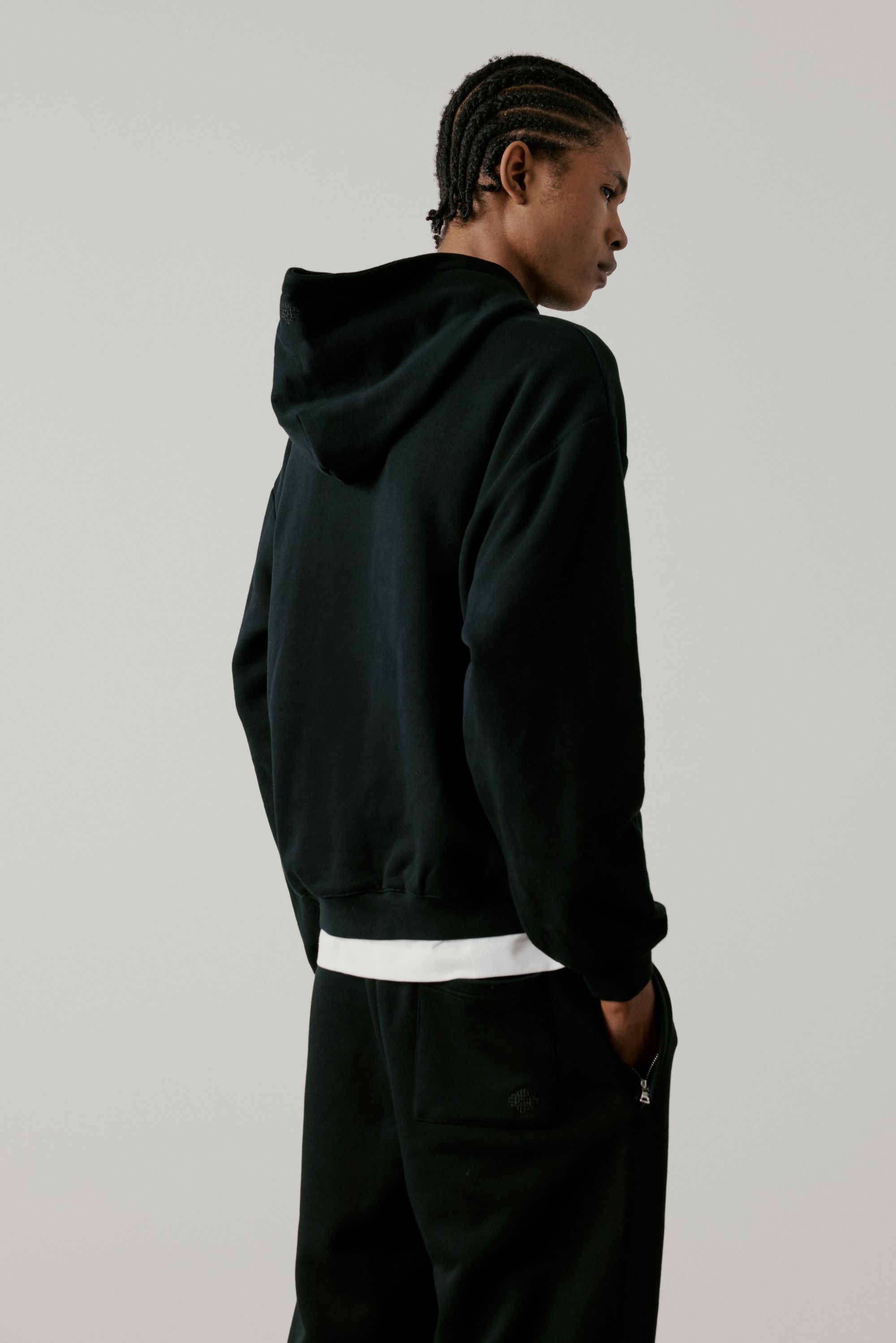 RETRO SPORT CTRE GRAPHIC ZIP THROUGH HOODIE - BLACK
