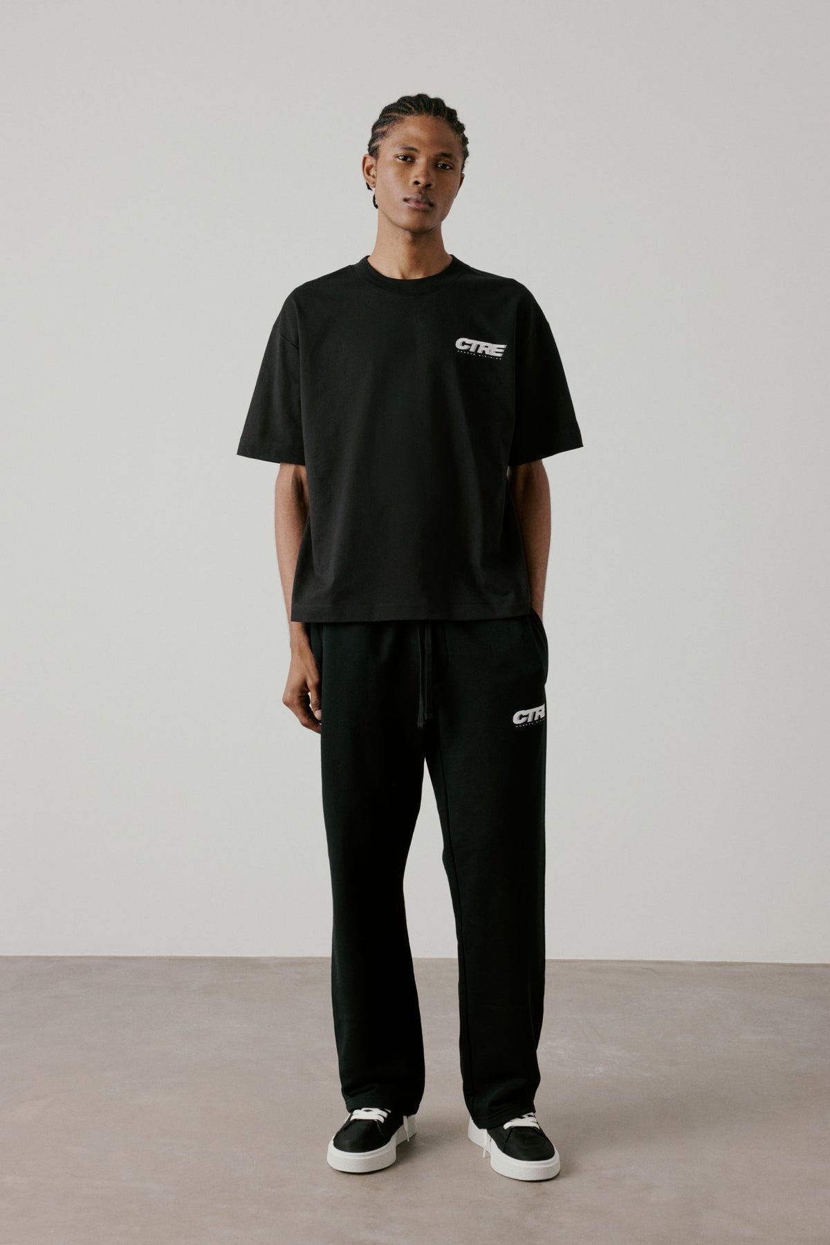 RETRO SPORT CTRE GRAPHIC T-SHIRT - BLACK