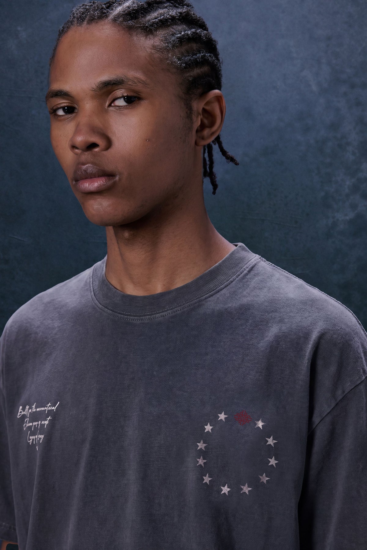 LEGACY GRAPHIC T-SHIRT - WASHED BLACK
