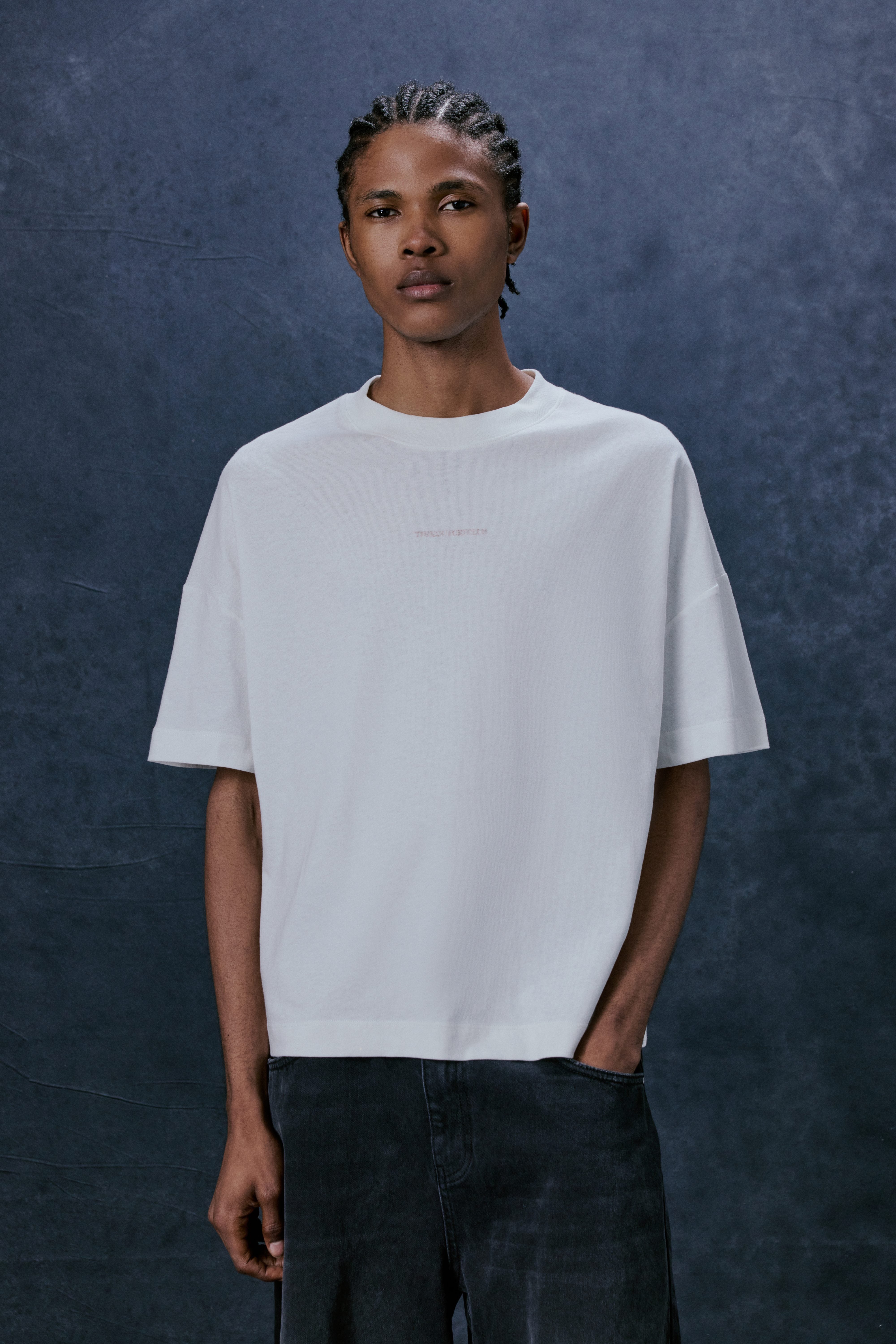EMBLEM REVERSE PRINT T-SHIRT - RED