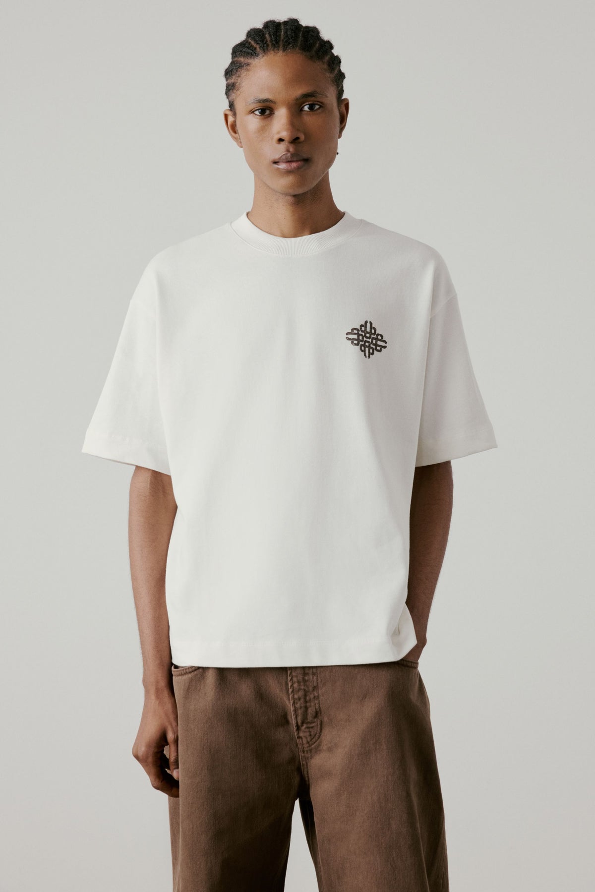 VINTAGE PRINT EMBLEM T-SHIRT - OFF WHITE