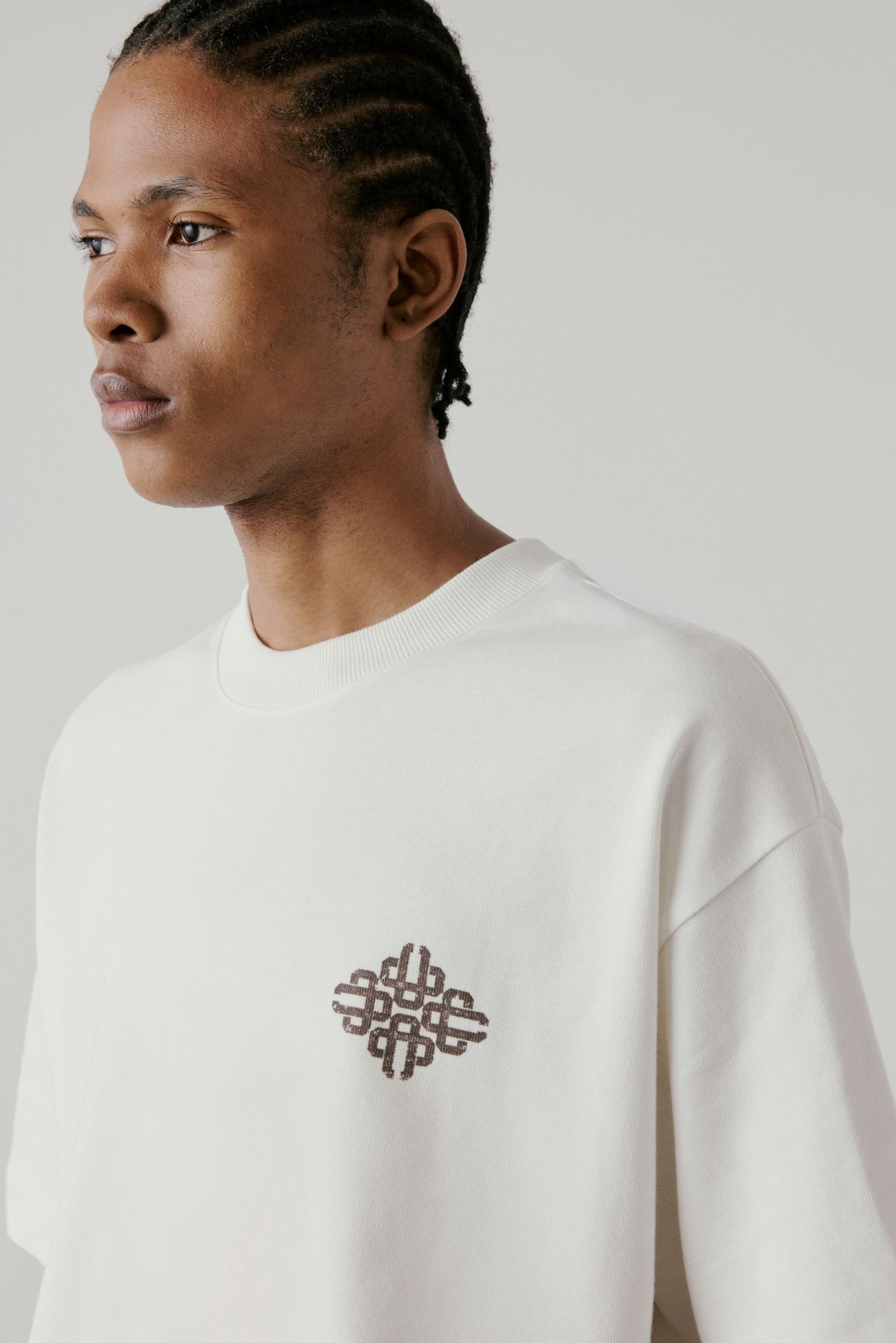 VINTAGE PRINT EMBLEM T-SHIRT - OFF WHITE