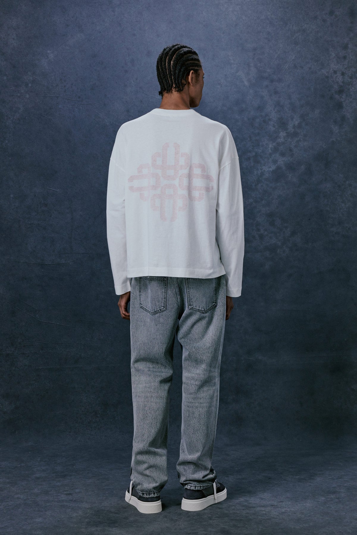 EMBLEM REVERSE PRINT LONG SLEEVE T-SHIRT - RED