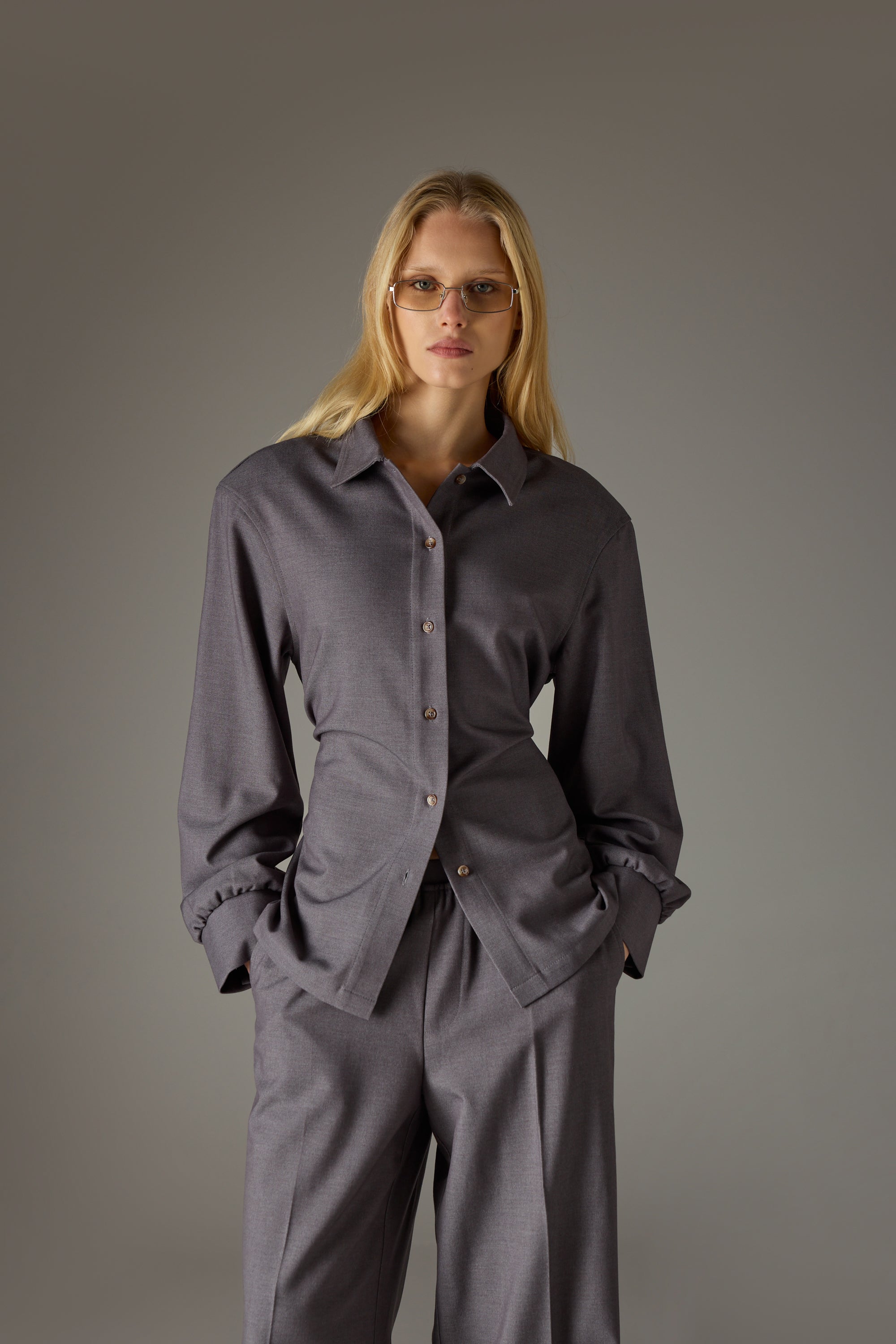 TAILORED SHOULDER PADDED SHIRT - GREY