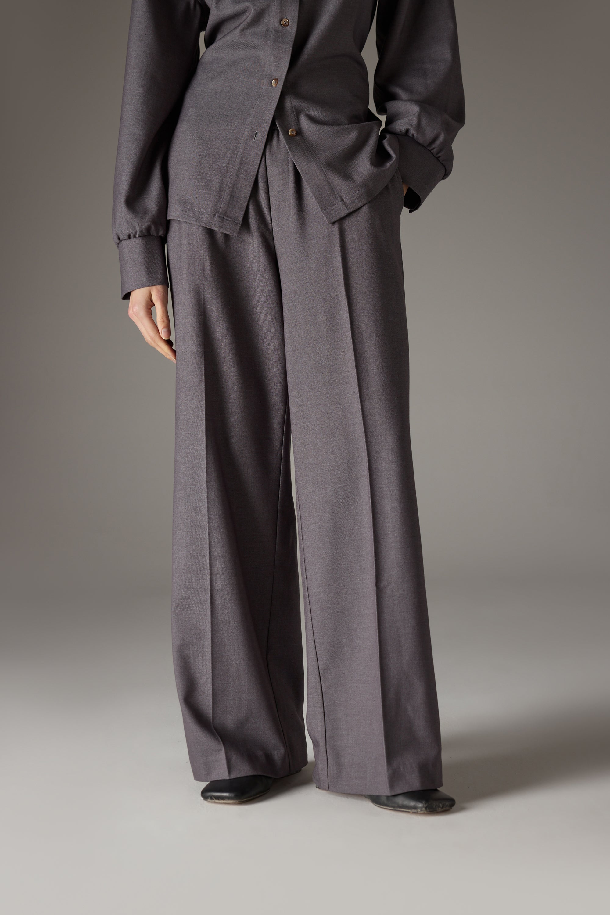 TAILORED WAISTBAND DETAIL TROUSERS - GREY