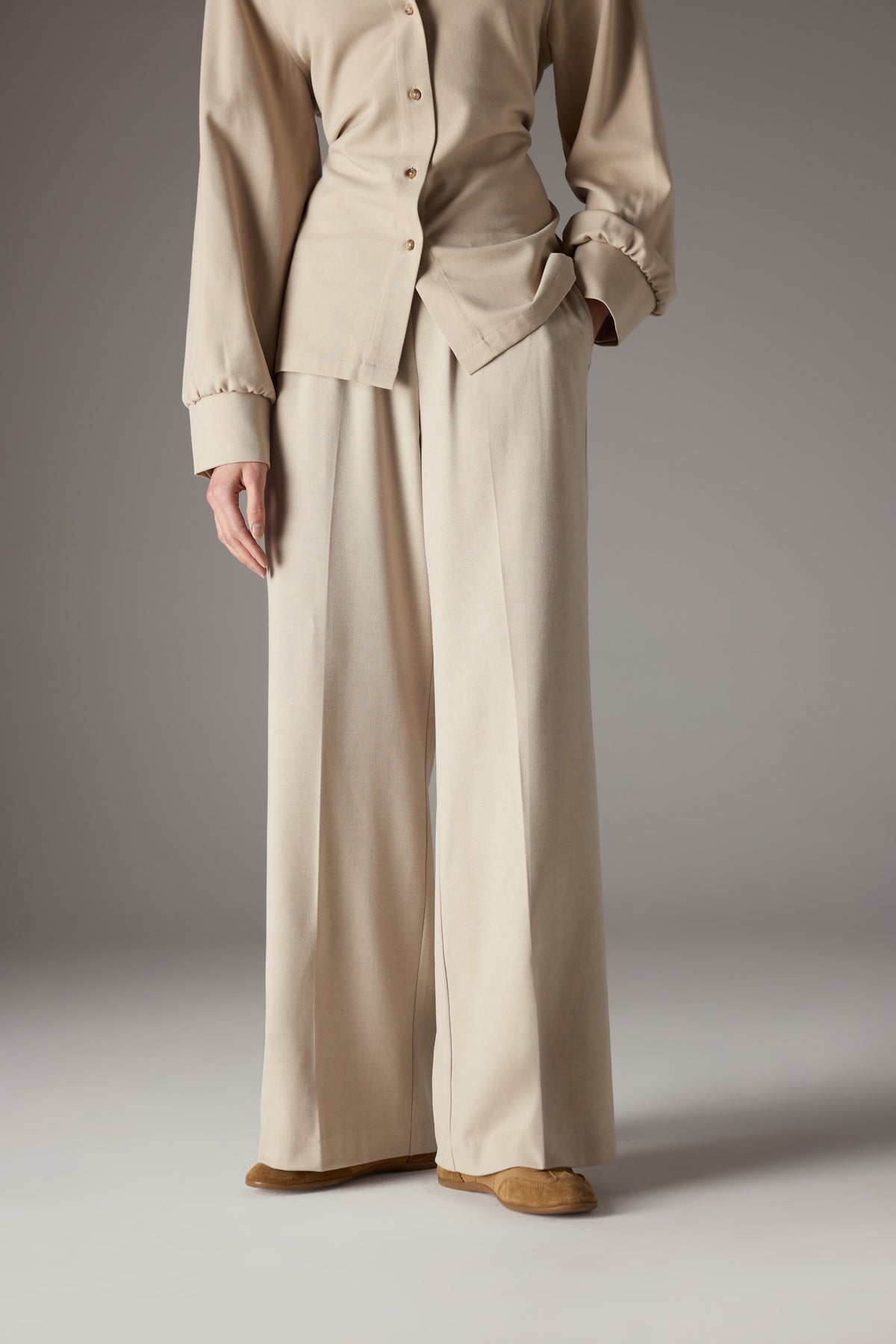 TAILORED WAISTBAND DETAIL TROUSERS - BEIGE