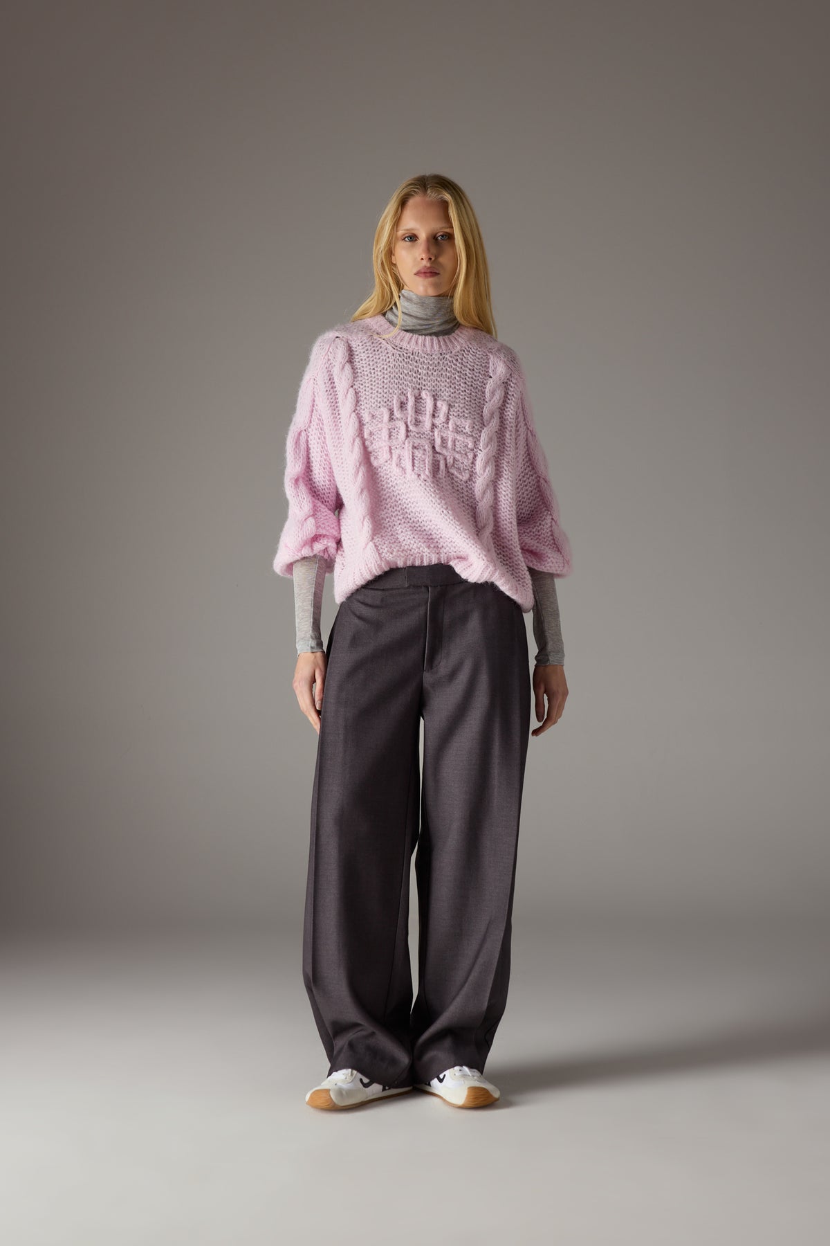 EMBLEM PLAITED OVERSIZED KNIT JUMPER - PINK