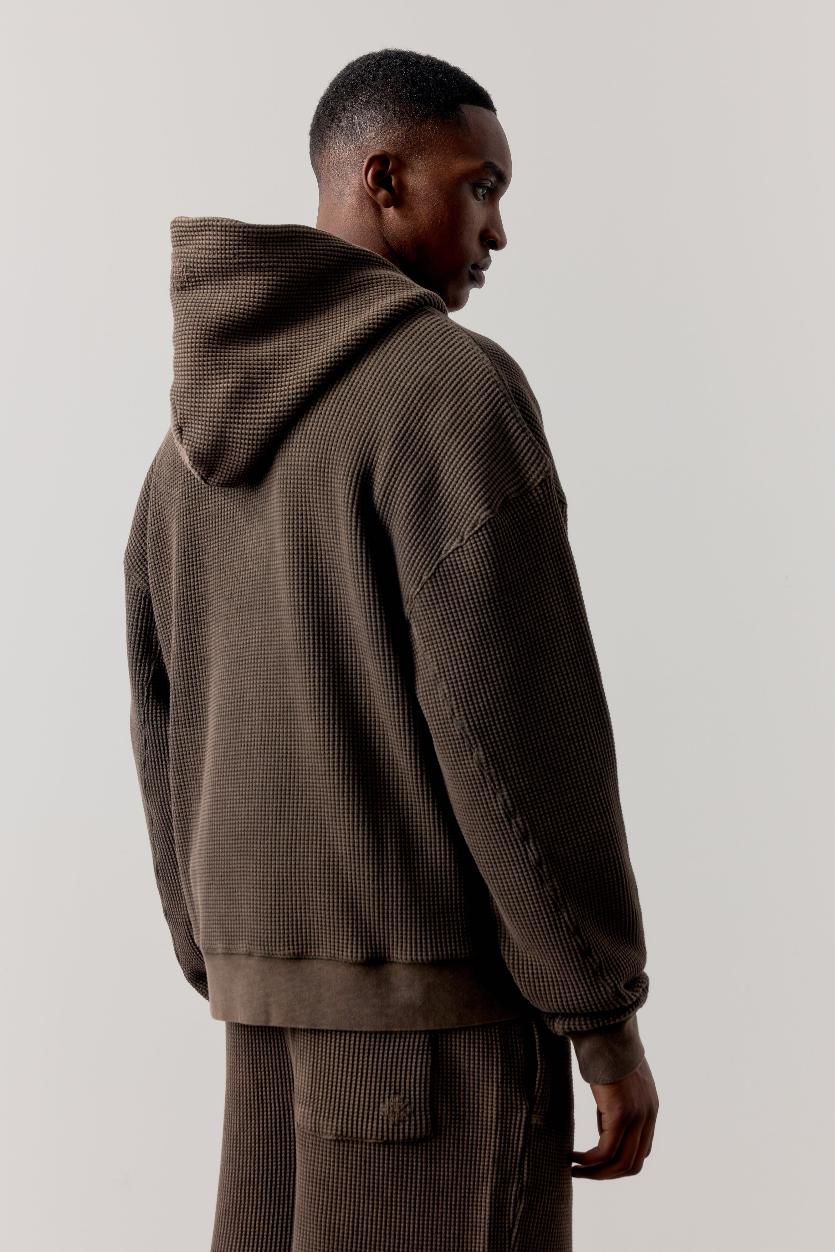 WAFFLE ZIP THROUGH HOODIE - BROWN