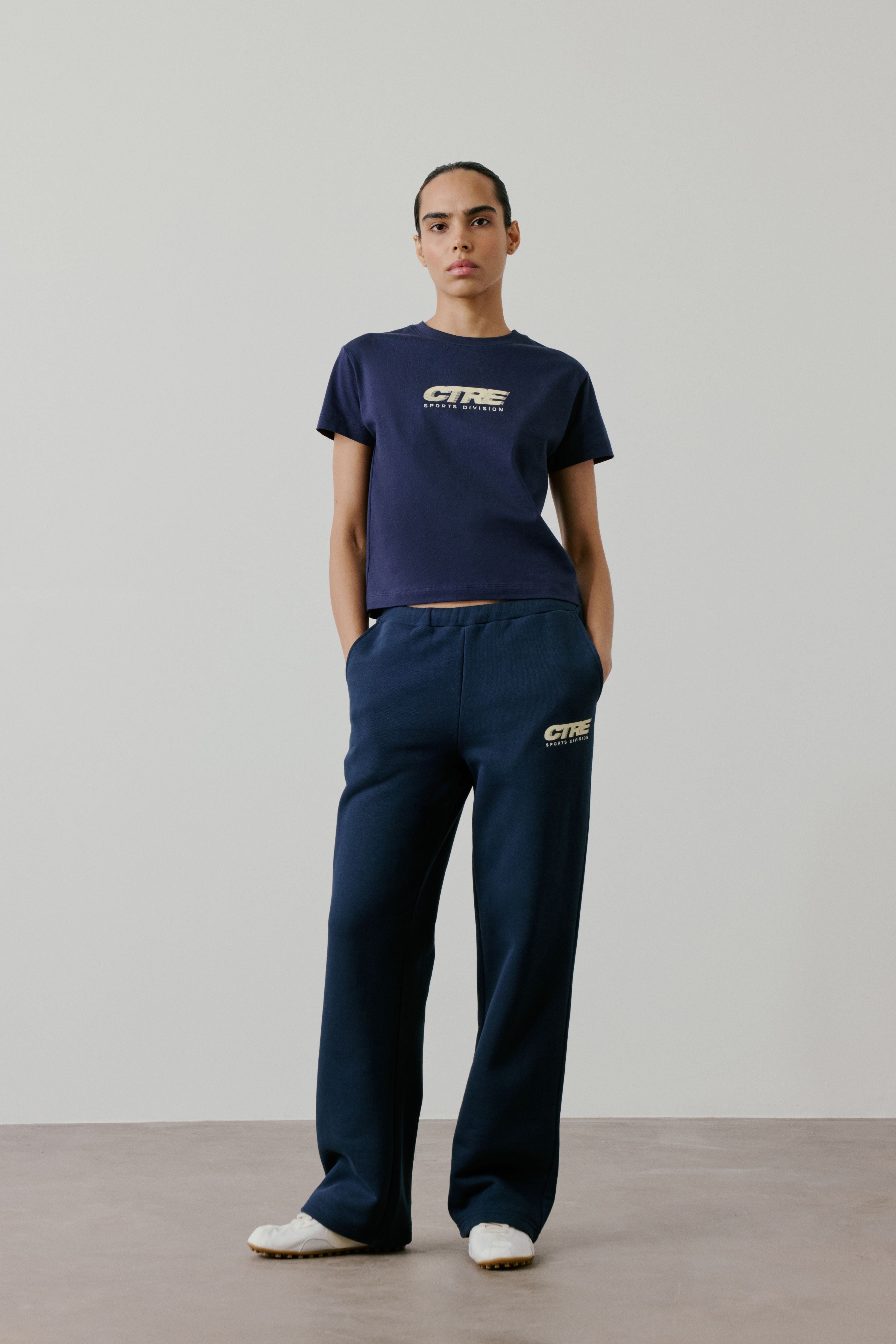 RETRO SPORT CTRE GRAPHIC BABY TEE - NAVY