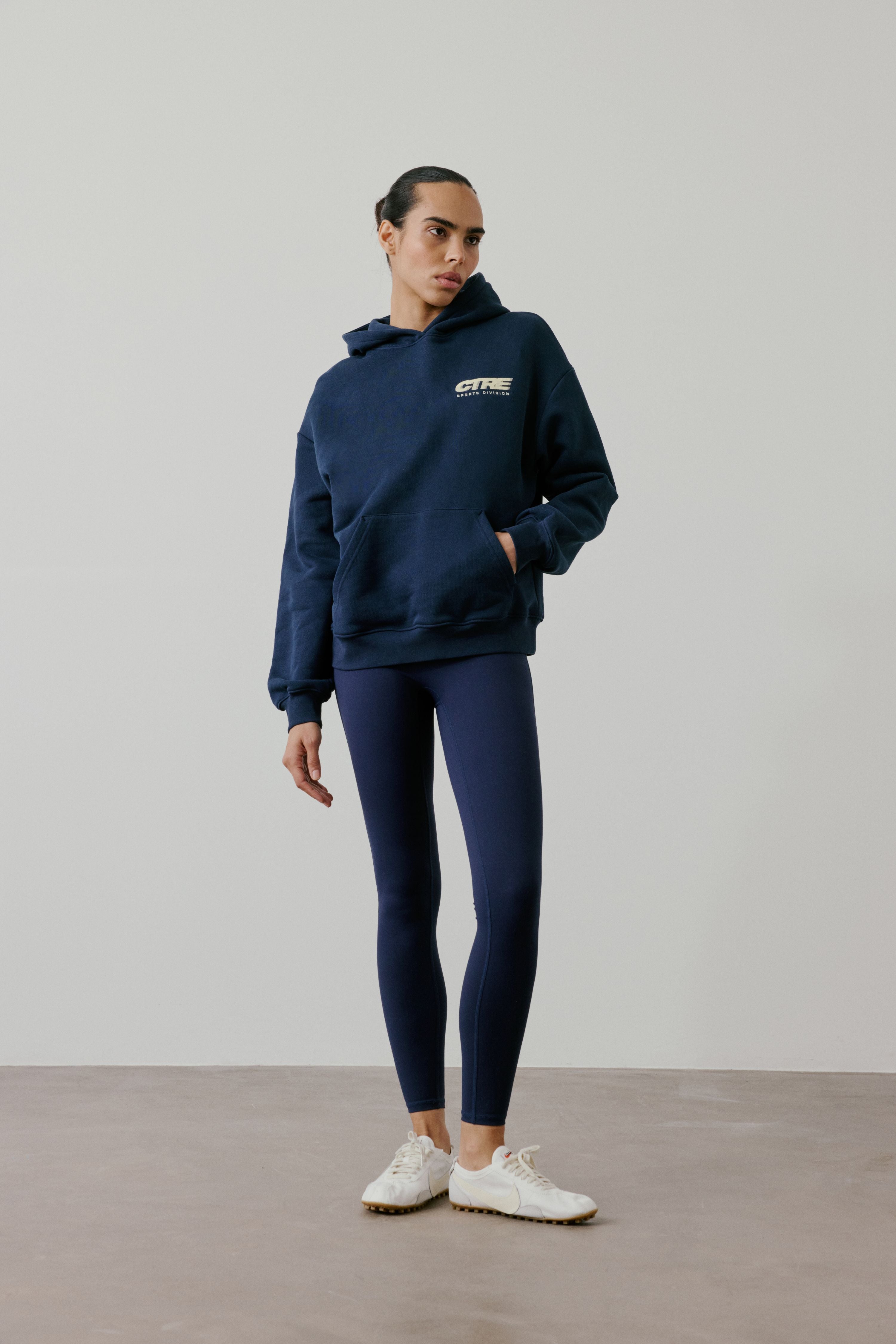 RETRO SPORT CTRE GRAPHIC HOODIE - NAVY