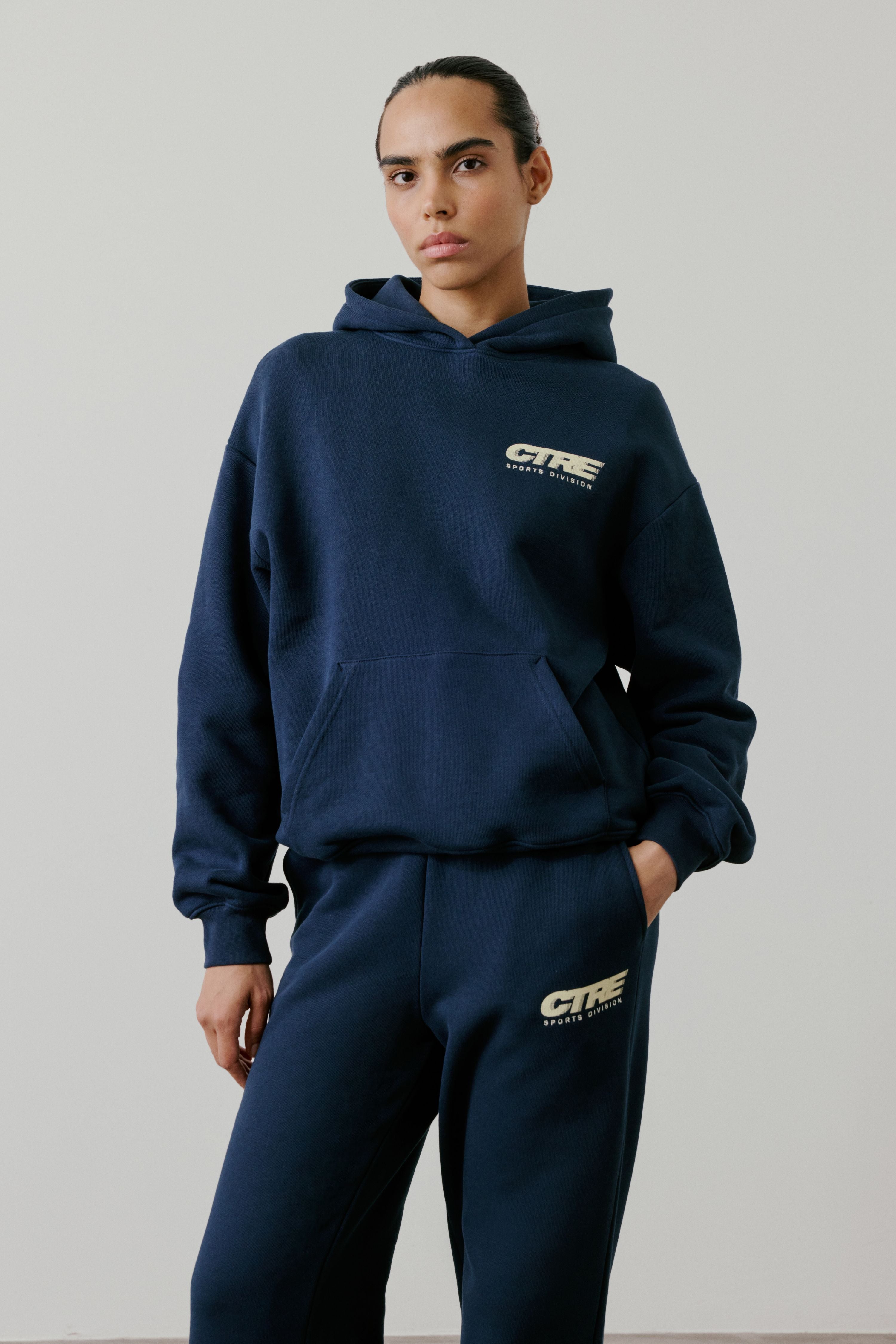 RETRO SPORT CTRE GRAPHIC HOODIE - NAVY