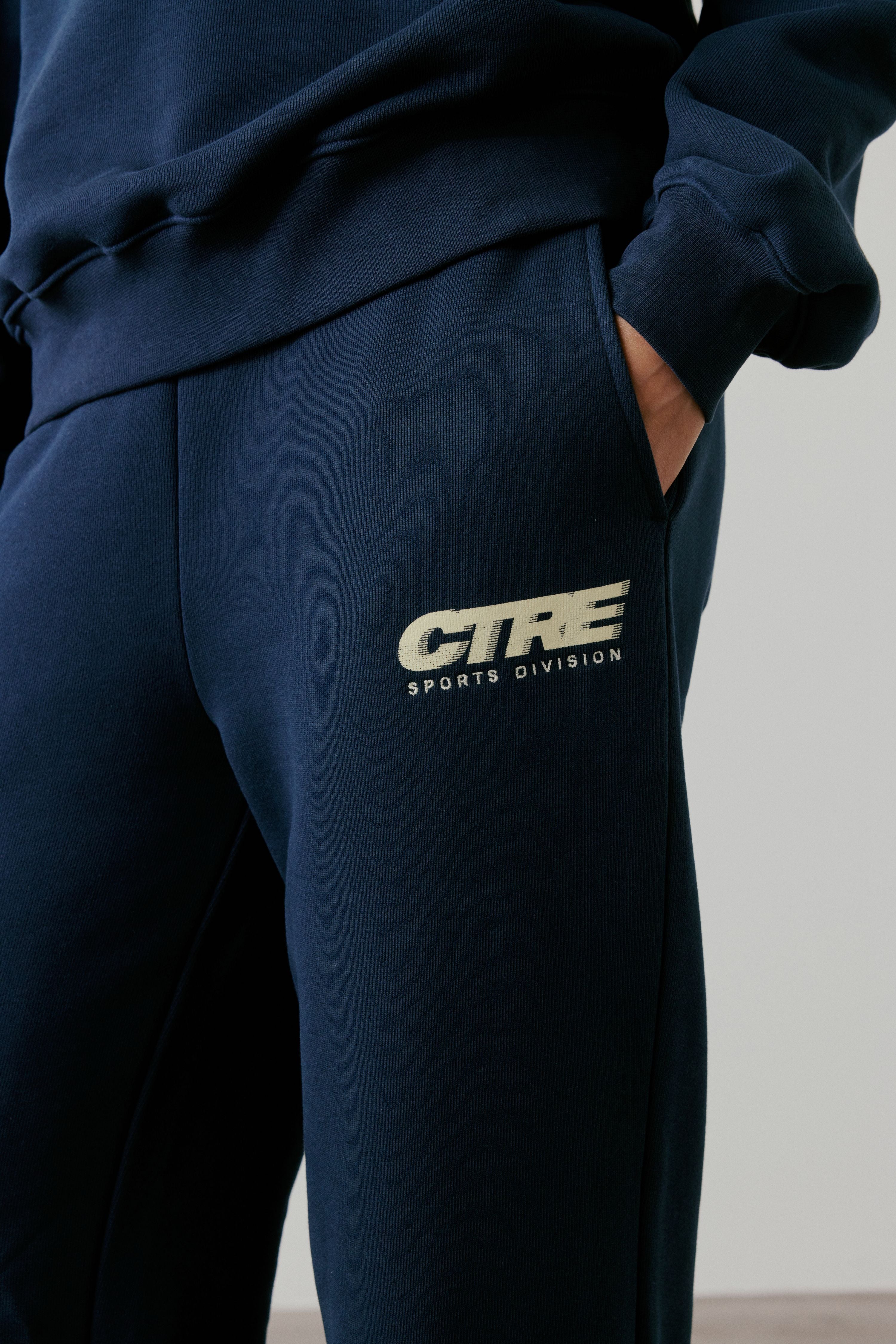 RETRO SPORT CTRE GRAPHIC JOGGERS - NAVY
