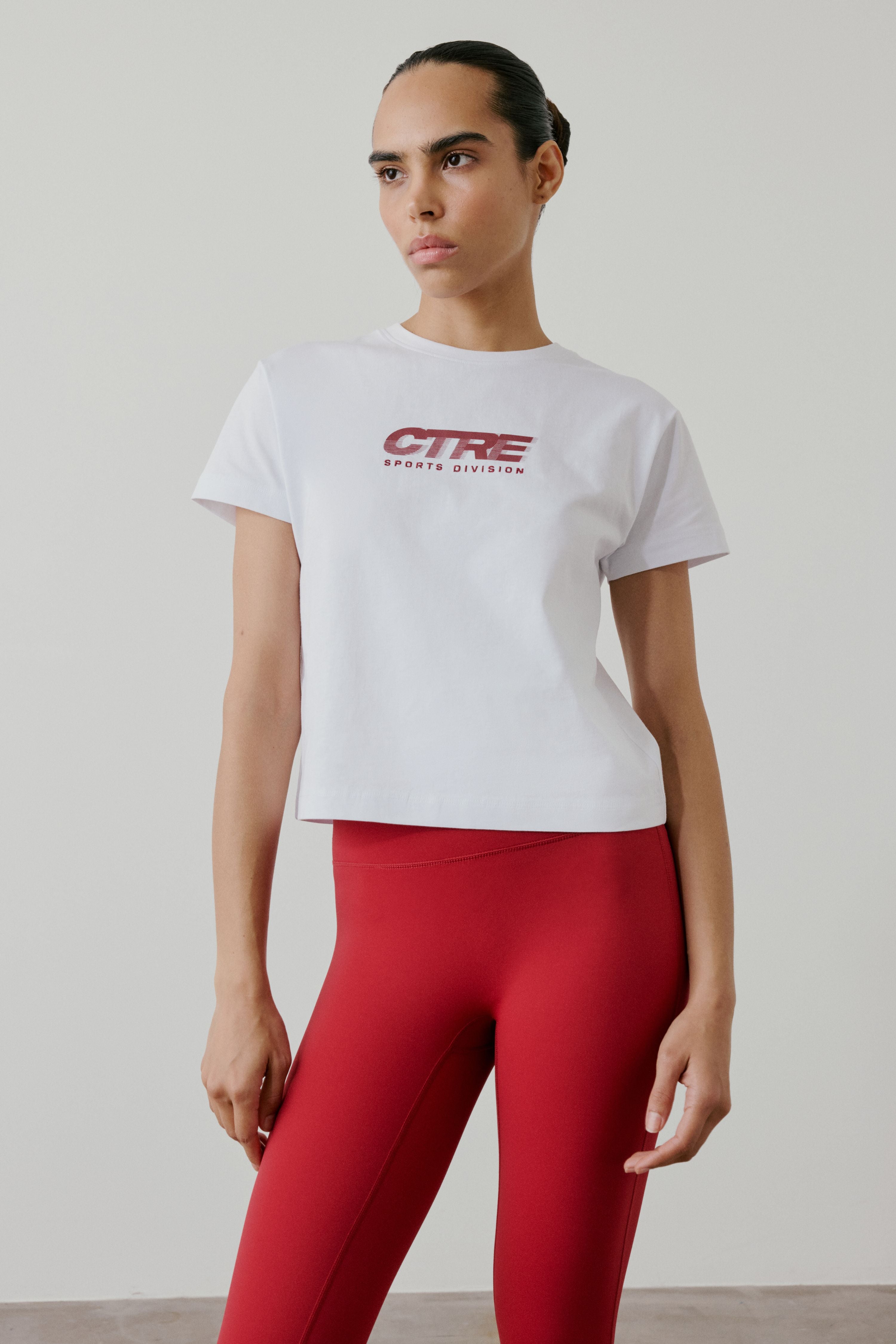 RETRO SPORT CTRE GRAPHIC BABY TEE - WHITE
