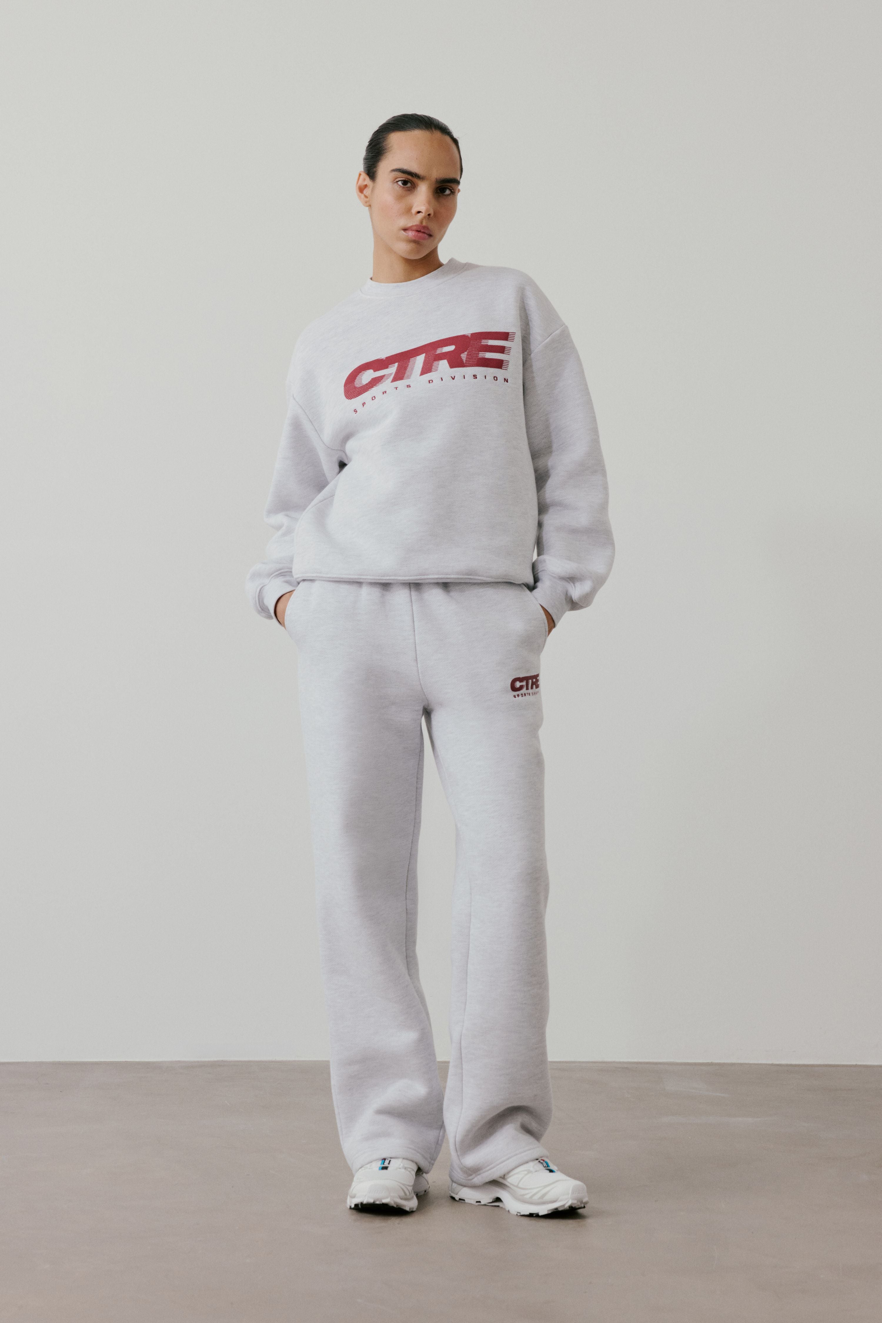 RETRO SPORT CTRE GRAPHIC JOGGERS - GREY MARL