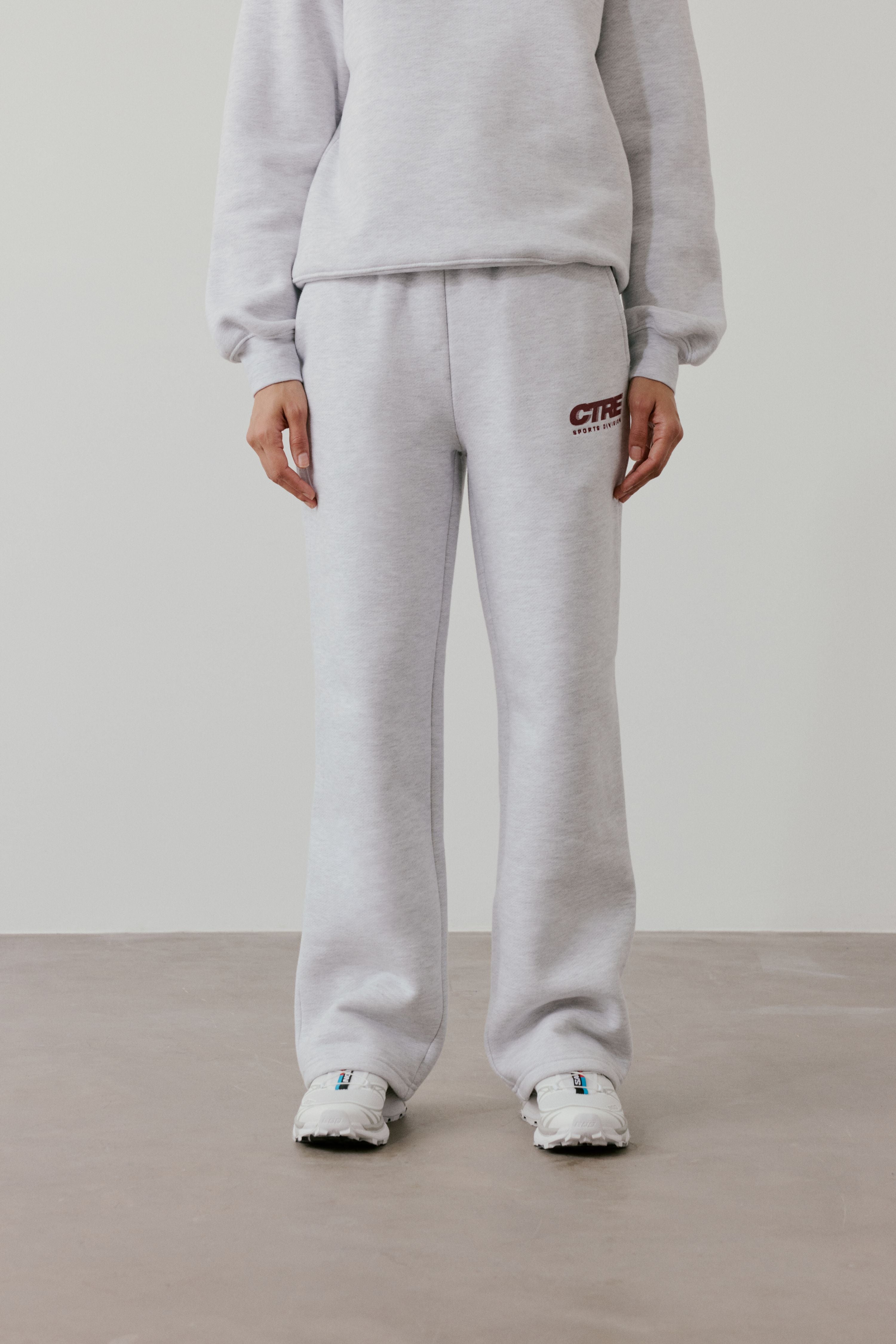 RETRO SPORT CTRE GRAPHIC JOGGERS - GREY MARL