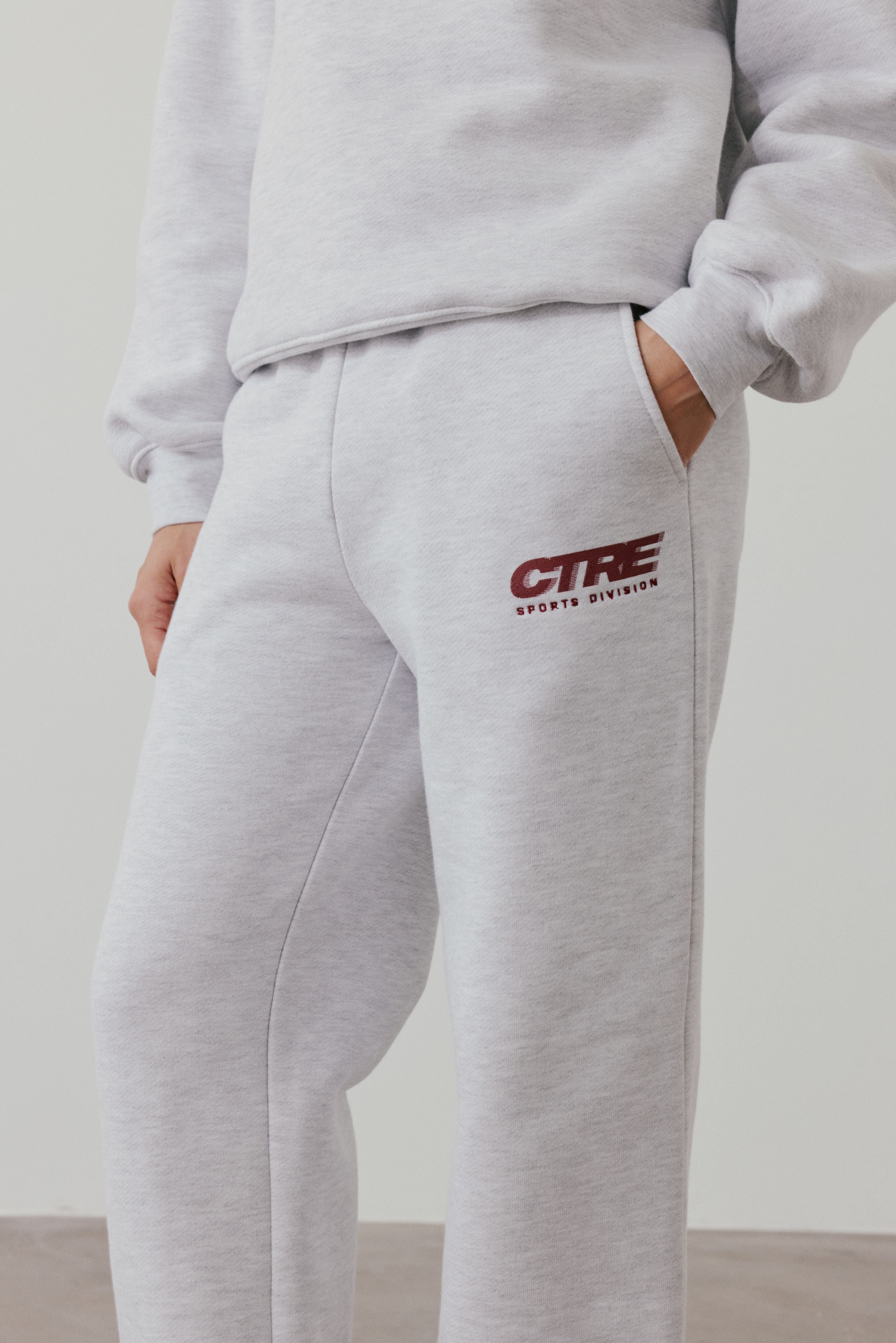 RETRO SPORT CTRE GRAPHIC JOGGERS - GREY MARL