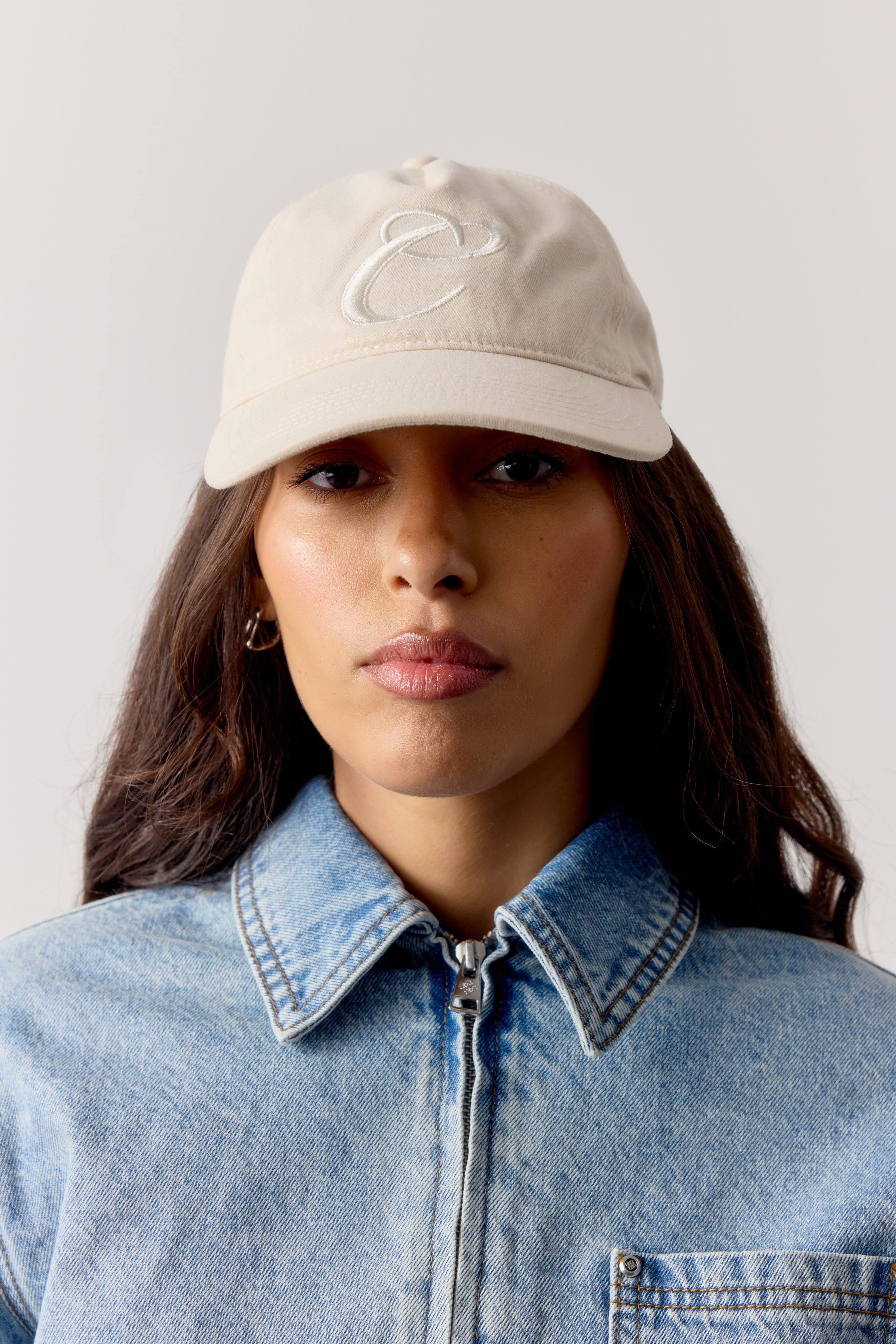 C SCRIPT CAP - OFF WHITE